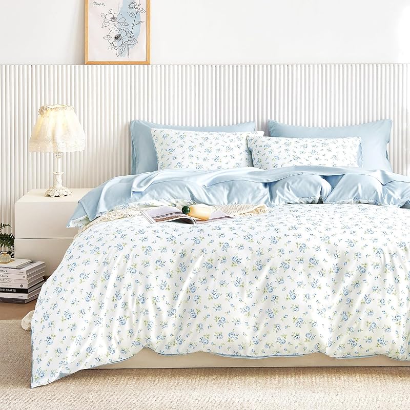 Wake In Cloud - Floral Comforter Set, Coquette Cottagecore Aesthetic Flower Shabby Chic Pattern for Women Teen Girls, Soft Lightweight Bedding, 3 Pieces, White Blue, Full Size image 2