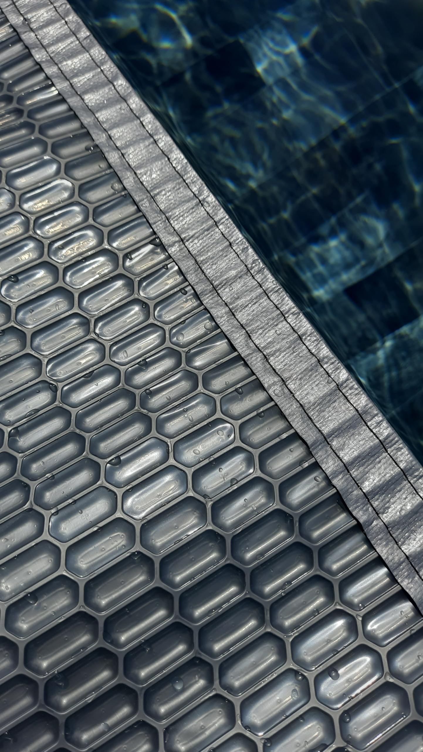 Bâche à Bulles Solaire Piscine 7 x 3,5 m - Epaisseur 500 Microns Premium - Bordée 4 Côtés - Technologie Alvéolaire Chauffante Anti Algues - Bleu/Gris