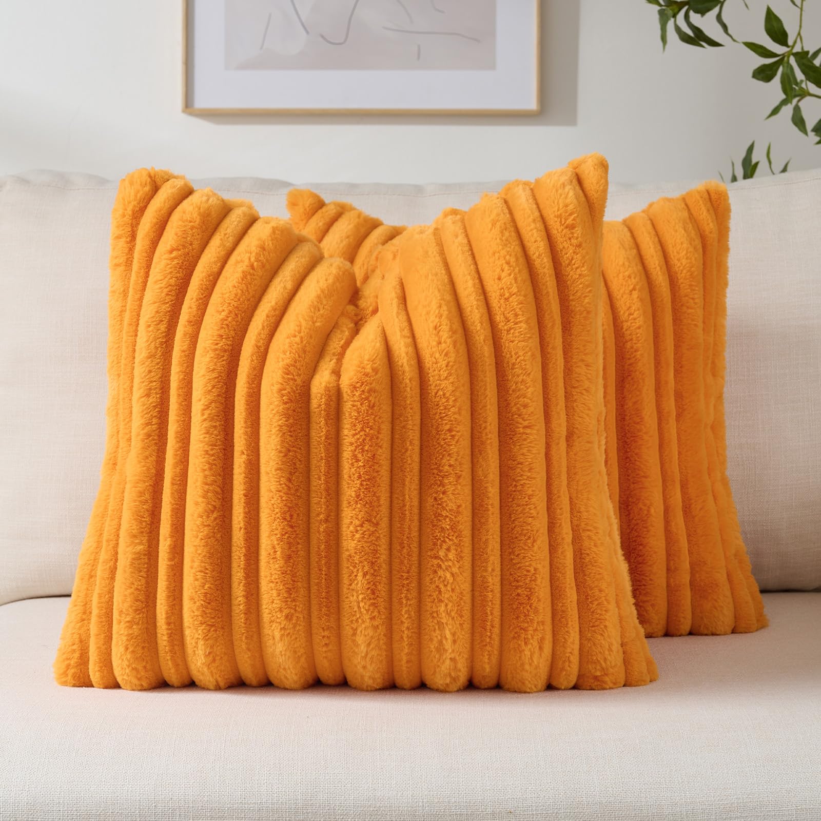 FUTEI Set of 2 Fluffy Faux Fur 55x55 cm Cushion Covers Double Sided Soft Plush Striped Textured Scatter Pillow Covers 55 x 55 cm Modern Accent for Sofa Bed Living Room, Orange