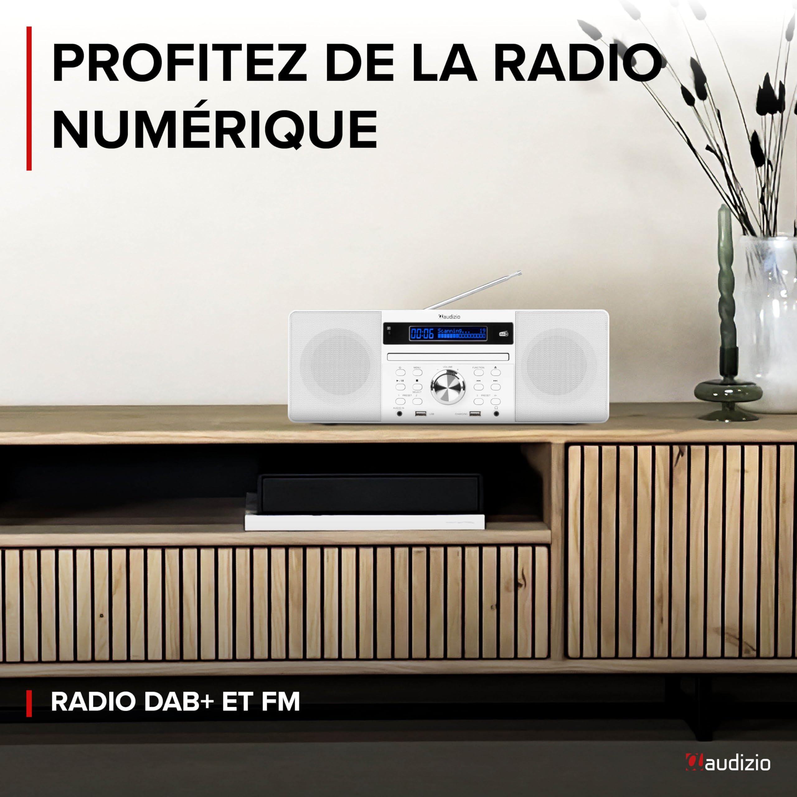 Audizio Prato Radio Dab+ et Lecteur CD avec Technologie sans Fil Bluetooth, Écran LCD, Fonction Horloge et Veille, 2X Port USB, Entrée AUX, Sortie Casque, Télécommande Incluse, Couleur Blanc