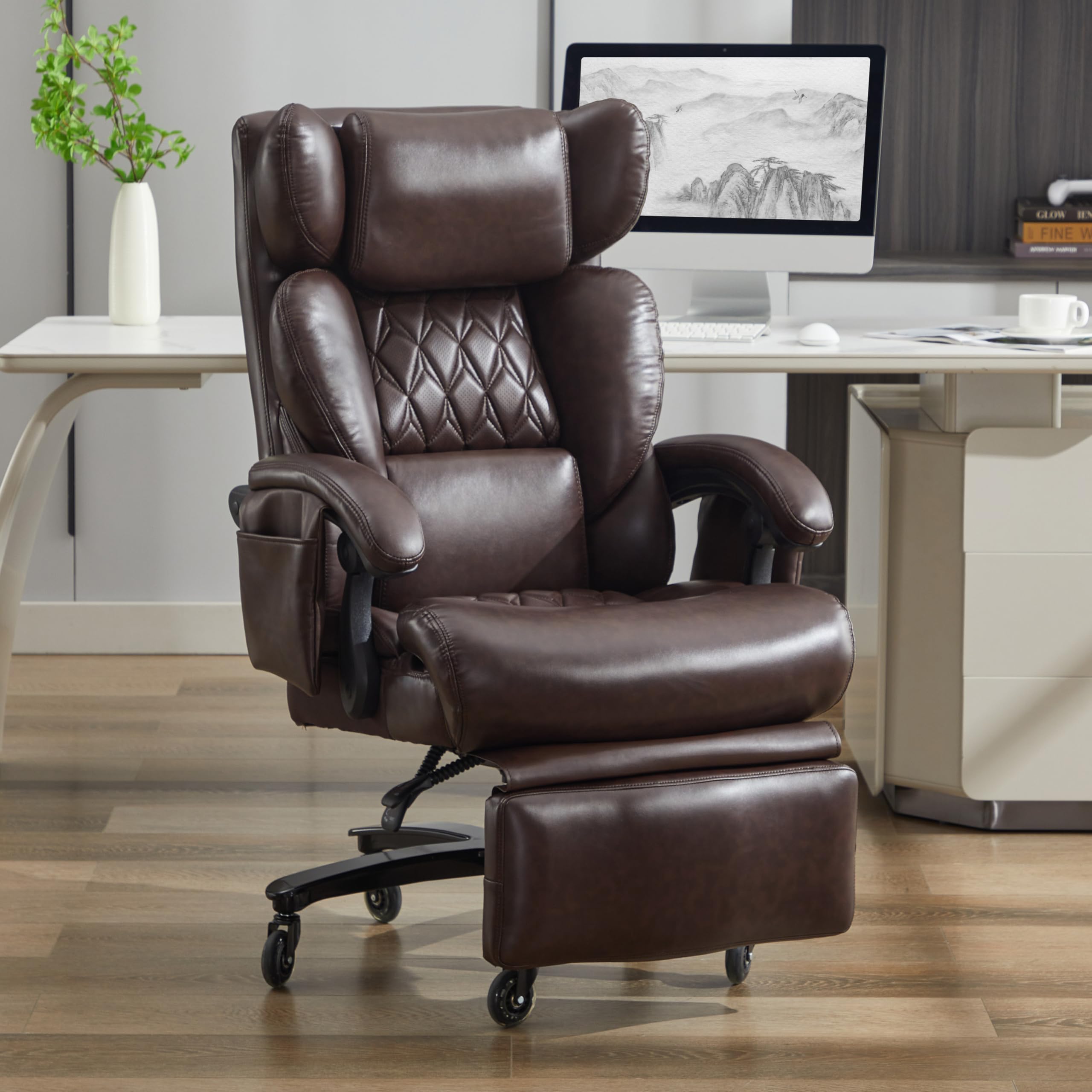 Fotel szefa z funkcją masażu i ogrzewaniem, ergonomiczny fotel biurowy ze skóry PU z podnóżkiem, obracane o 360° krzesło biurowe z regulowanym oparciem, do 150 kg, do biura domowego i biura, brązowy