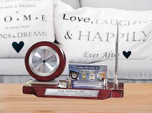 Miniatura 3 de AllGiftFrames Reloj de escritorio personalizado con placa de nombre, soporte para tarjetas de presentación, bolígrafo plateado en soporte de