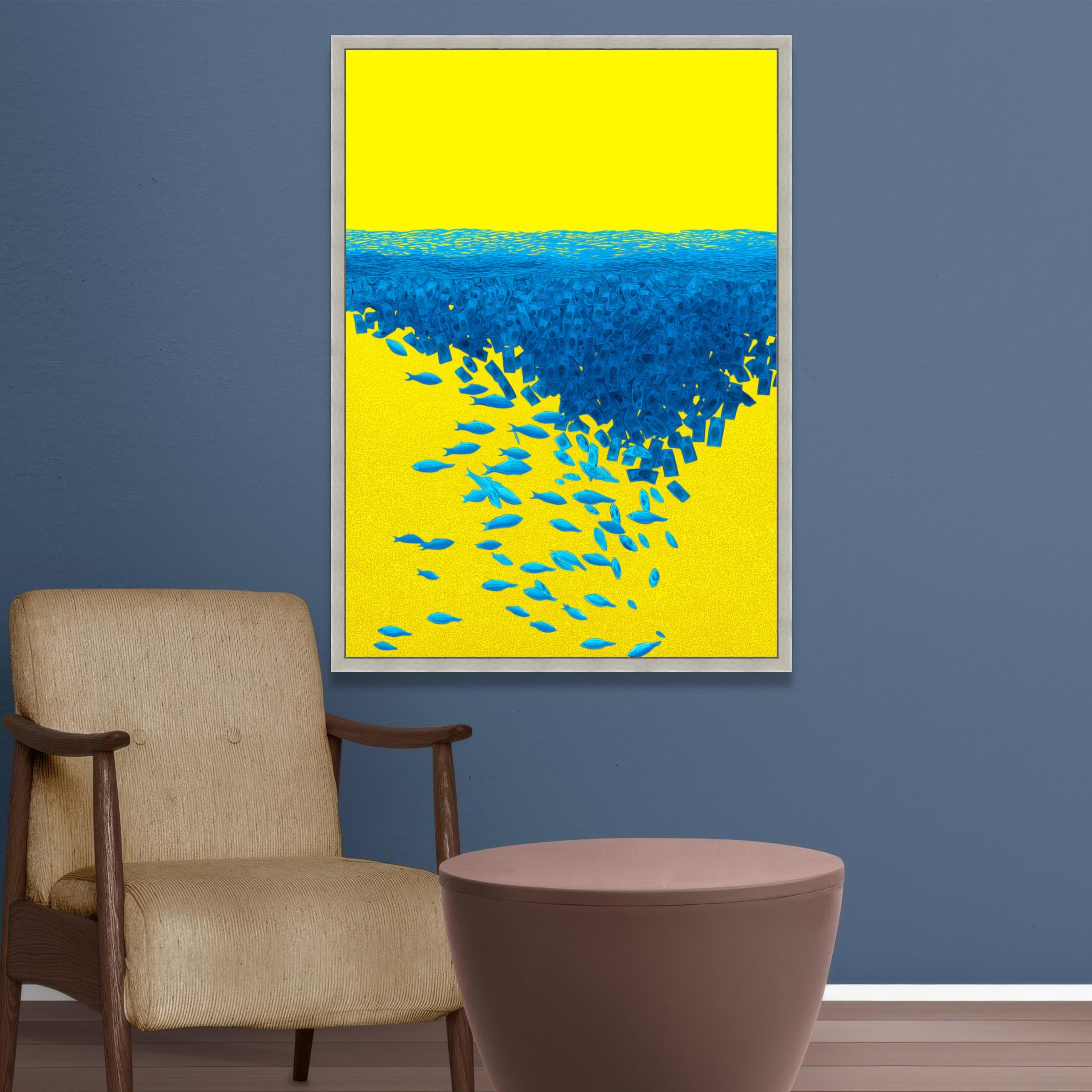 XINBAO Abstrakcyjne płótno z niebieską rybką i srebrem na żółtym, surrealistyczna scena morska, dekoracja ścienna (70 x 100 cm z ramą wewnętrzną)