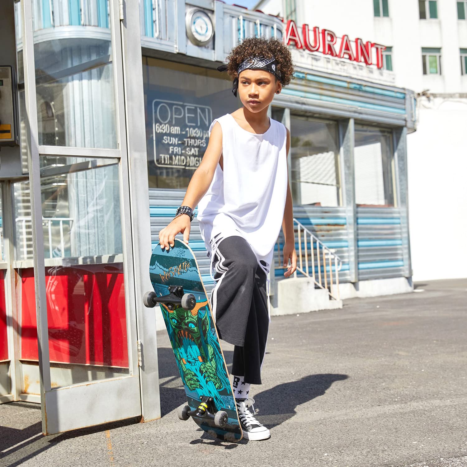 WeSkate Skateboard Principiantes Adultos Niños Niñas 31"x 8" Skate Board 8 Capas Monopatin de Madera de Arce con 52mm 85A Ruedas y Rodamientos ABEC-11 Tabla Skate Llave en T y Mochila