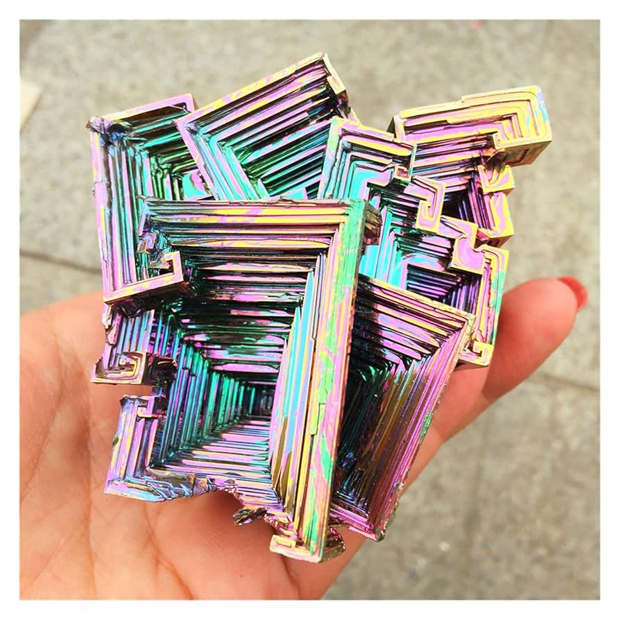 神秘的な美しさを持つビスマス結晶 432gケース付き た*K様 神秘的な美しさを持つビスマス結晶 ケース付き【682g