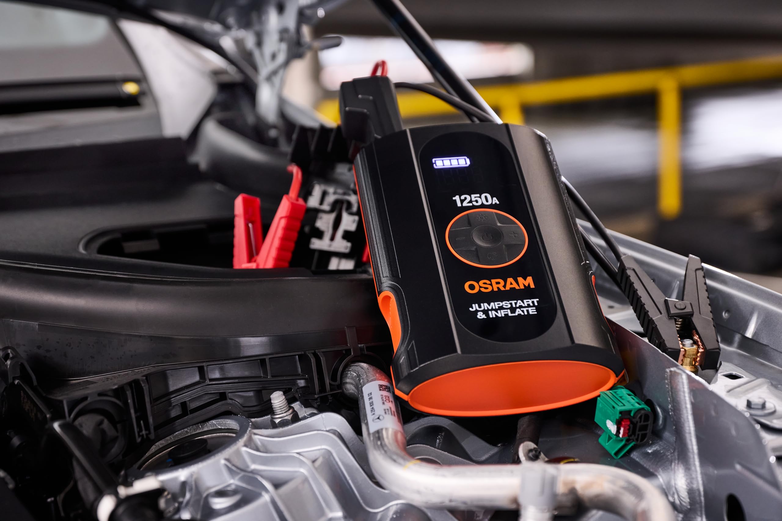OSRAM BATTERYjumpstart 1250A, 12V, de litio, con función de batería externa y USB, arrancador de emergencia, para motores de gasolina de hasta 6L y motores diésel de hasta 2.8L.