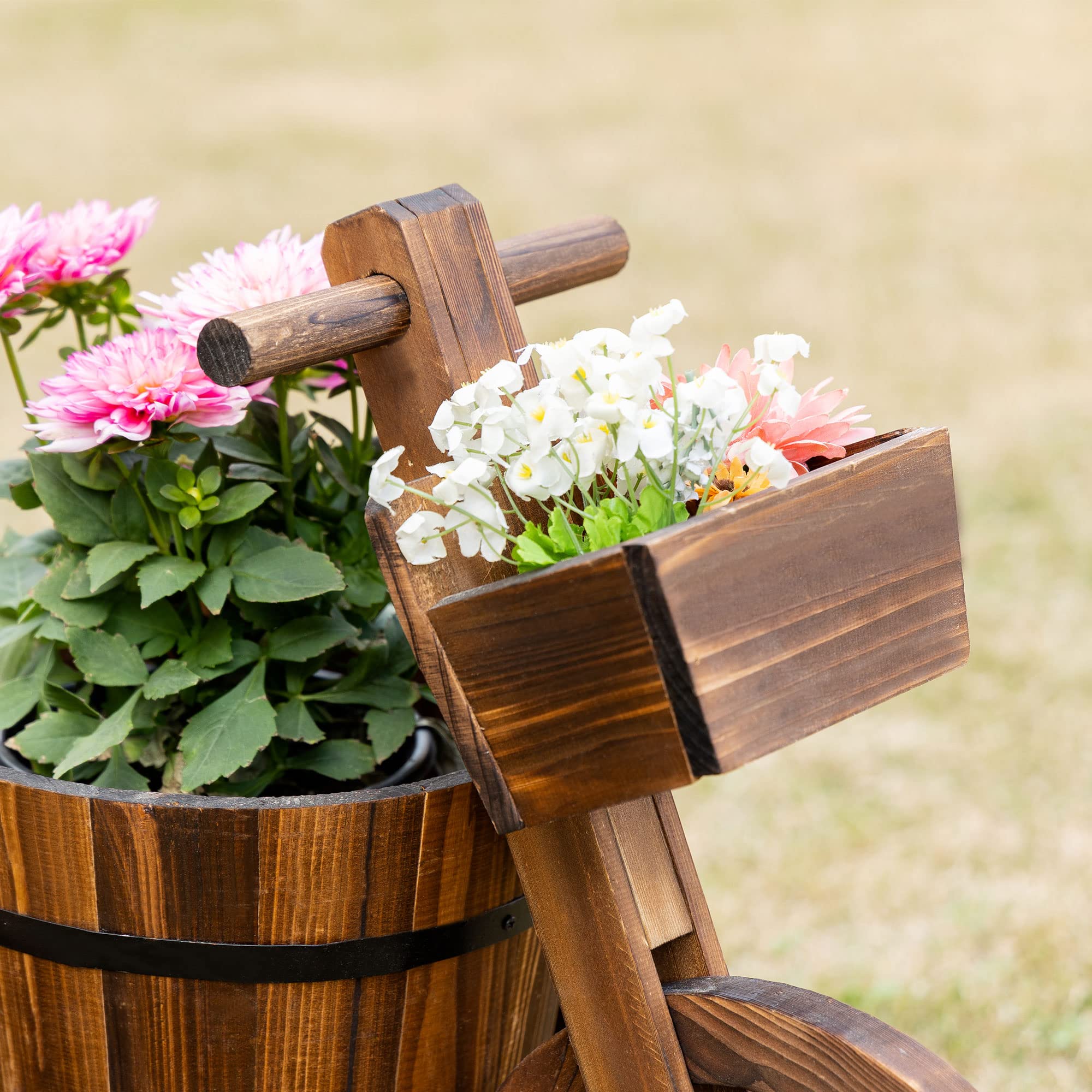 Outsunny Supporto per piante a tre ruote, scaffale per vasi di fiori, fioriera ABM. 52L x 31L x 45H cm - Legno di abete