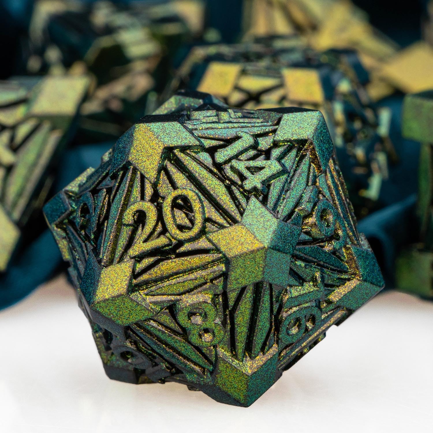 ARUOHHA DND Metal Dice Set Crystal Shards Dice with Gift Box, 7PCS Yellow Green Polyhedral Dragons Dice RPG Role Playing Game Handmade 6 Sided Dungeons D and D Dice Set D20 D12 D10 D8 D6 D4