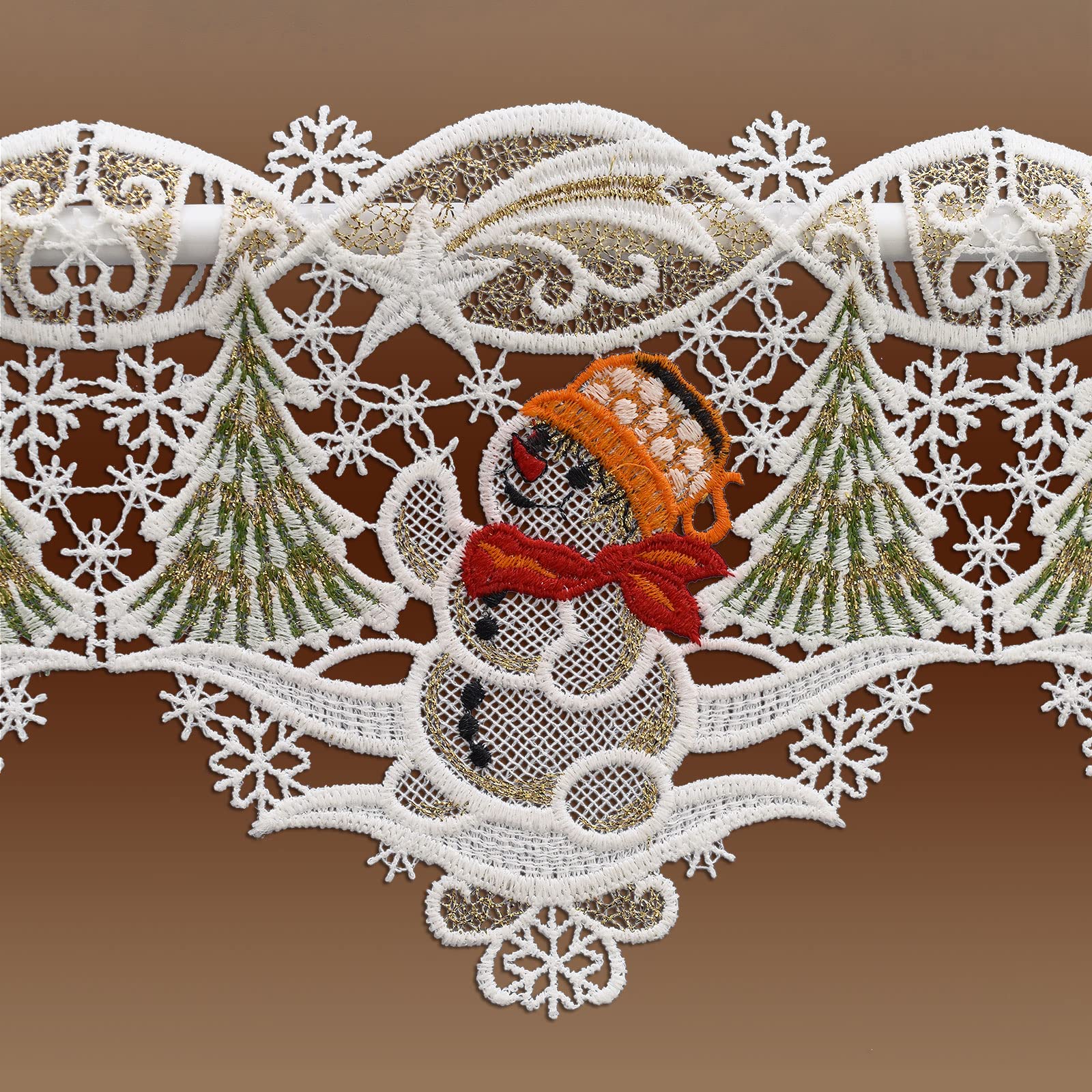 Feenhaus-Scheibengardine Schneemann im Winterwald Vogtländischer Spitze Weihnachtsdeko 16 x 80 cm
