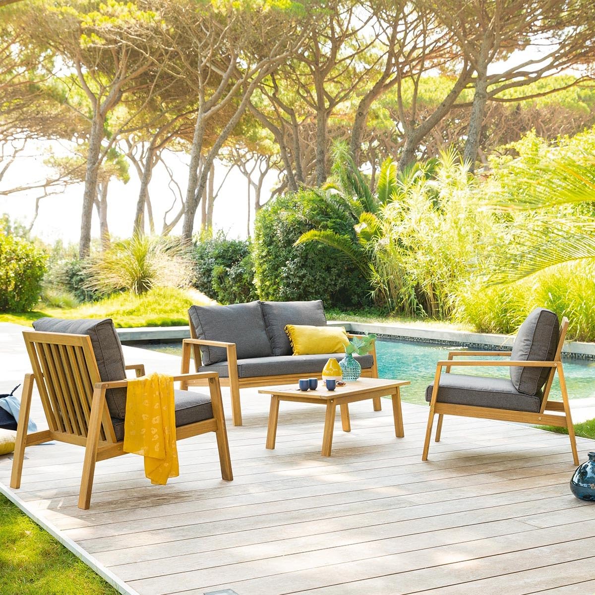 Hespéride - Salon de Jardin Tiwi Acacia et Carbone 4 Places Coussins Déhoussables, Déperlants 2 Fauteuils, 1 Canapé, 1 Table Basse pour Terasse, Beige
