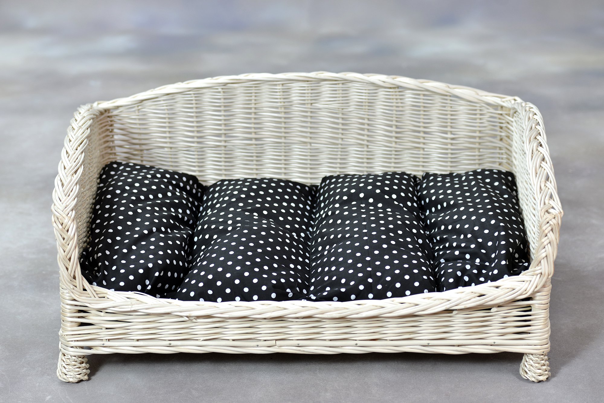 e-wicker24 Naturale Cesta per Cani in Vimini Lettino Cane Rialzato Divanetto per Cani Cuccia Cani Letto per Cani Taglia Grande Lettini per Cane Divanetto Calmante Animali (84 x 62 H42, crema 1)