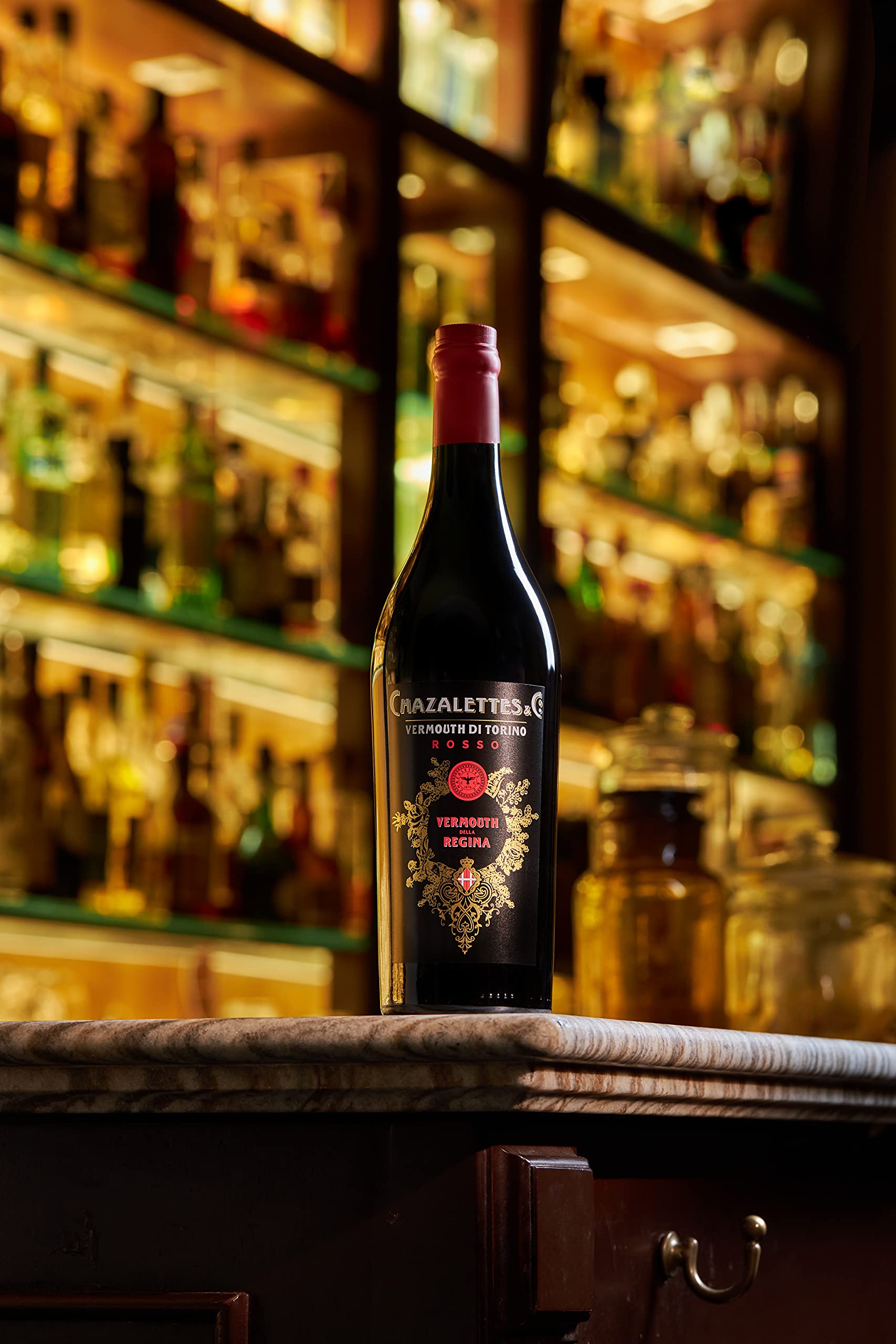 Chazalettes Vermouth della Regina Rosso 75cl - Vermouth con note di erbe, sandalo e coriandolo. 16,5% vol.