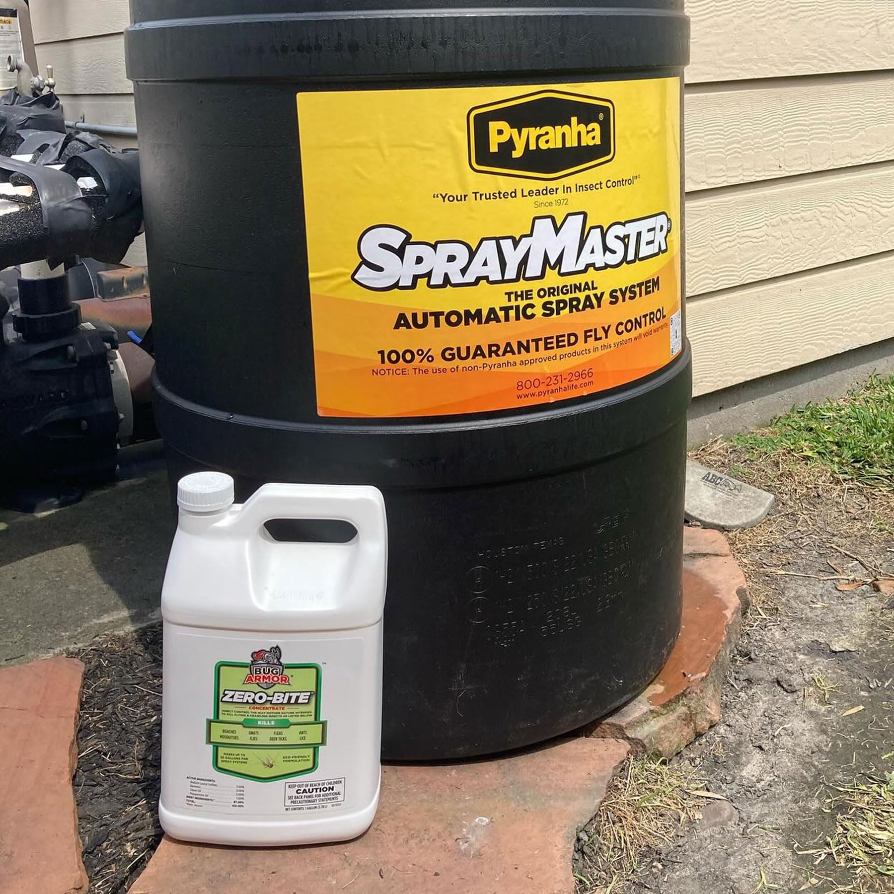 PYRANHA Bug Armor Zero-Bite Concentrate Refill for Automatic Spray Systems - Barn Indoor Fly Control | Repels Flies, Fleas, Ants & Mosquitoes - image 5