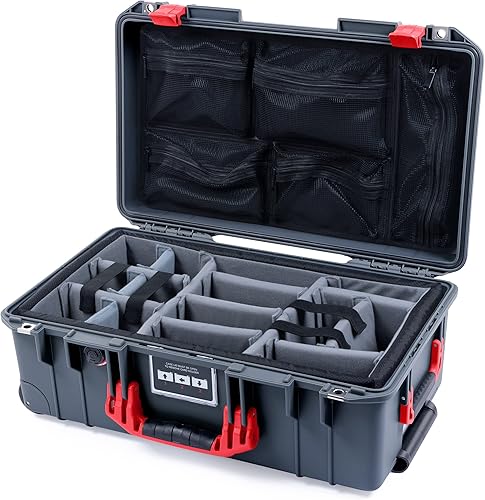 Pelican Color Case Charcoal Pelican 1535 Air Funda con asas y pestillos rojos. Viene con separadores grises y organizador de tapa de malla.