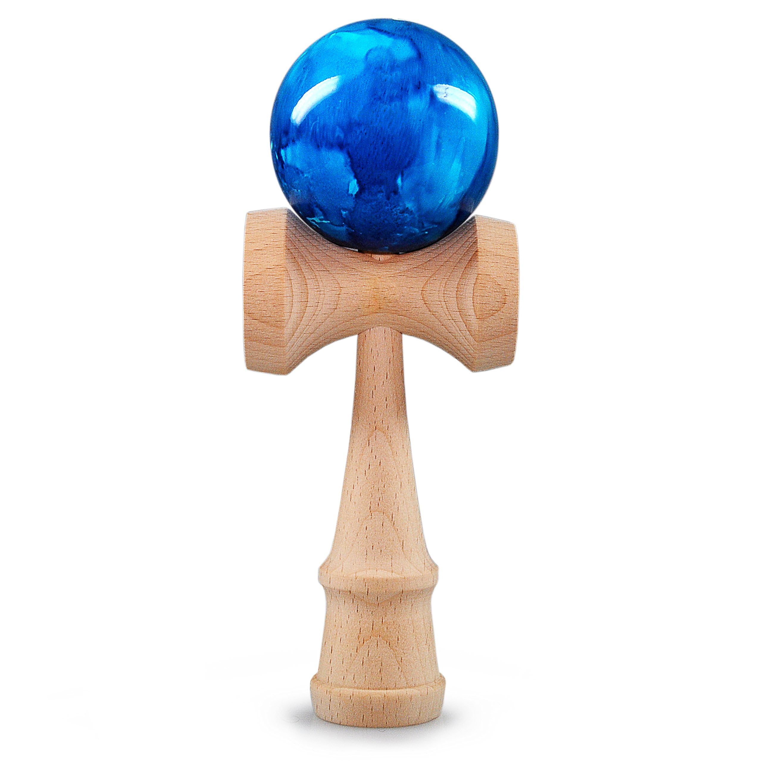 Ganzoo kendama z drewna bukowego, tradycyjna japońska zabawka do zręczności, niebieski, kulka 6 cm z otworem, linka nylonowa, 3 talerze chwytne w rękojeści, wysokość 16 cm, waga 144 g