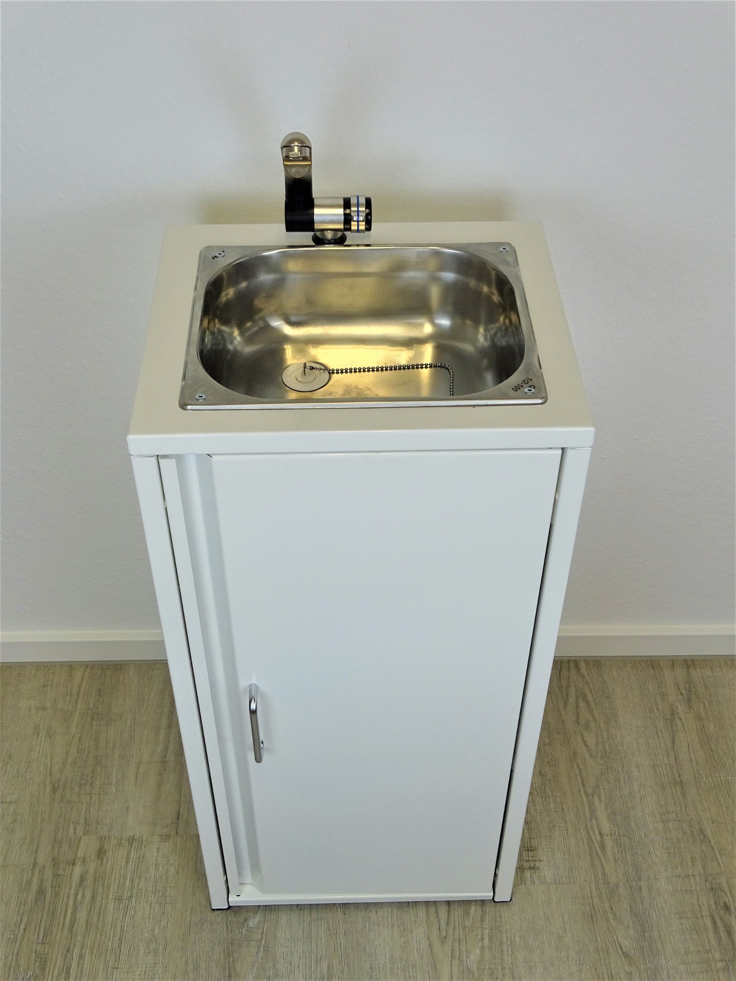 Srm-Design Weiß/Sofort einsatzbereit 35x40x84 cm Casual Freistehend Kunststoff Waschbecken