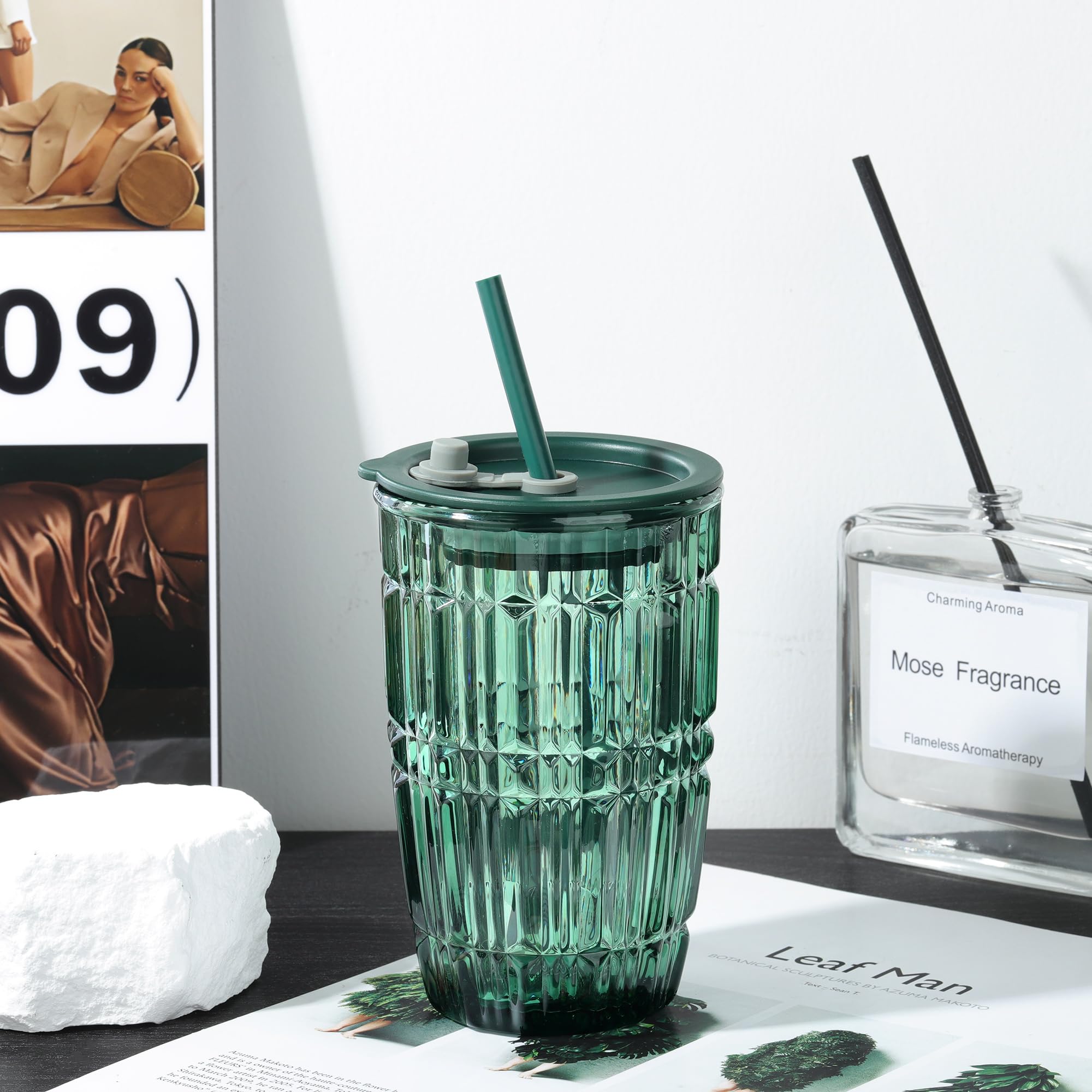Joeyan 430 ml Verde Vaso de Vidrio con Tapa y Pajitas,Vaso de Agua de Vidrio con Mango Acanalados,Vaso de Vidrio para Beber Batidos Jugo Boba Té,Juego de 2,Apto para Lavavajillas