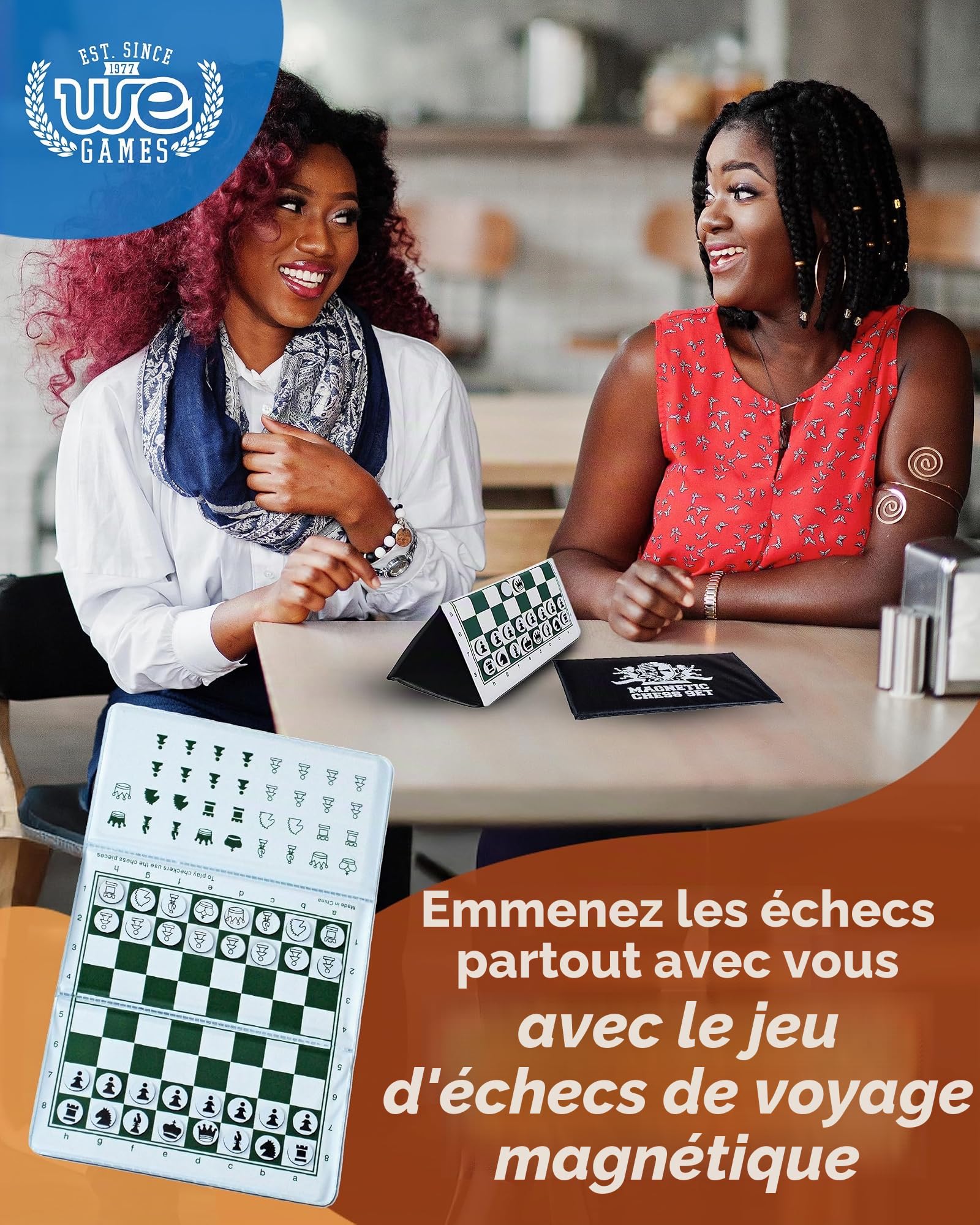WE Games Mini jeu d'échecs de voyage magnétique – Planche pliable de 15,2 cm avec pièces en vinyle durable et reines supplémentaires – Jeu d'échecs magnétique intérieur et extérieur – Logo blanc