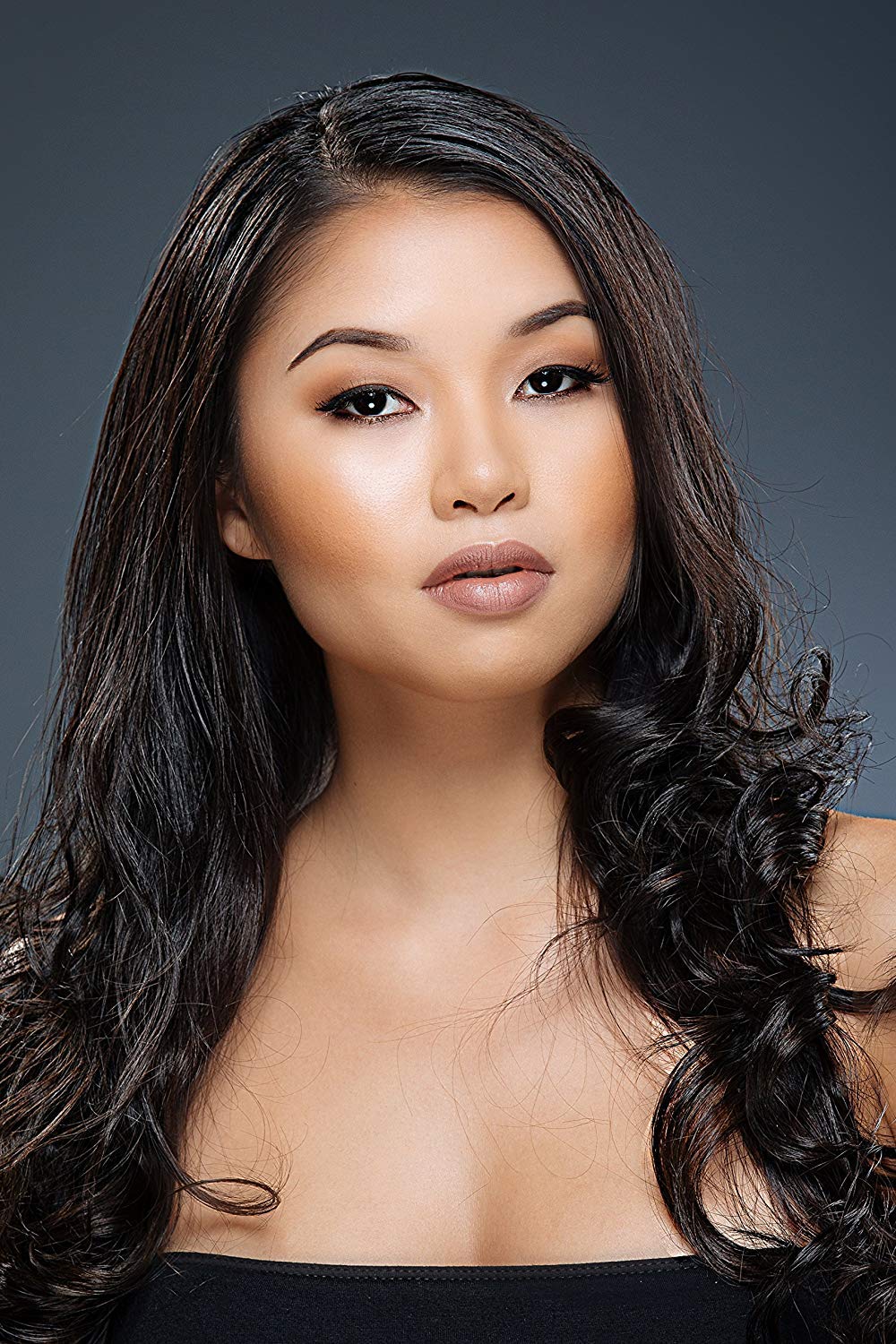 Sacha Mattifier, Mattifying Foundation Primer. Blurs Fine Lines, Pores and Wrinkles. Matte Face Primer and Hydrating Makeup Base for Oily, Combination Skin. 1.0 oz