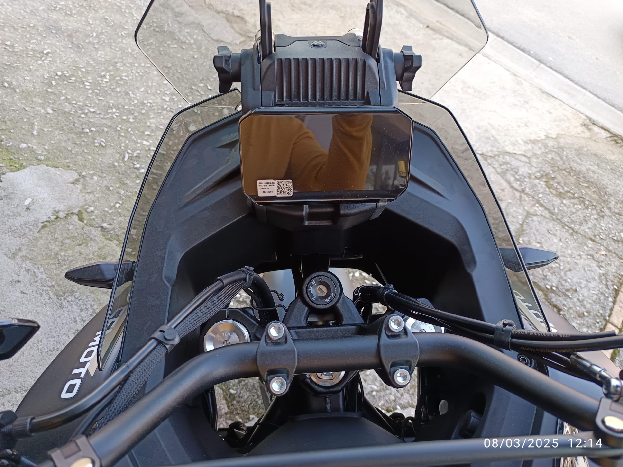 Visiera Parasole per CFMOTO 450MT 700MT ADV – Copertura Schermo TFT Antiriflesso per Tachimetro Moto – Compatibile con CF MOTO 450 GT450 MT450 700 MT ADV (VARI MODELLI) (NERO LOGO INCASSATO)