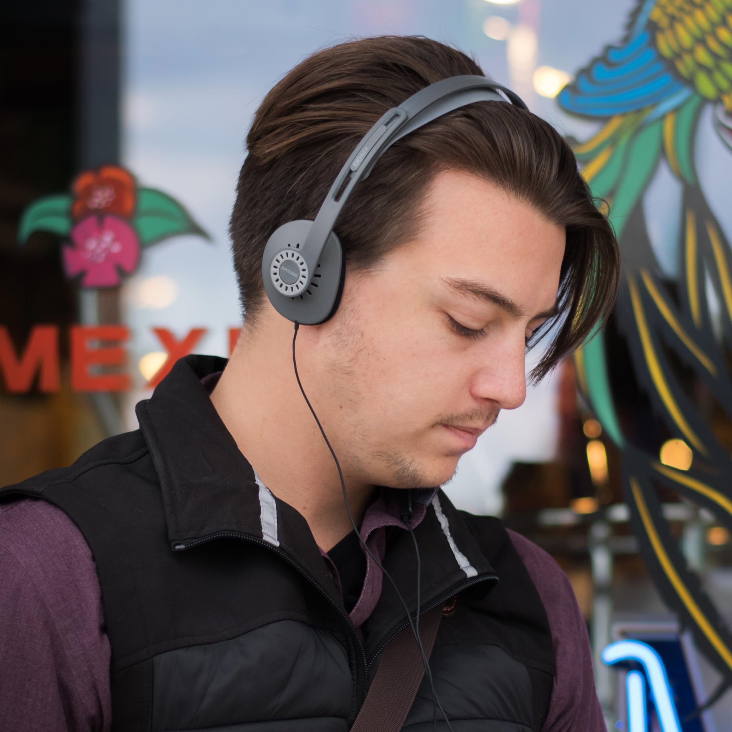 Koss (Kph30k) on Ear Con Microfono E Telecomando(Nera)