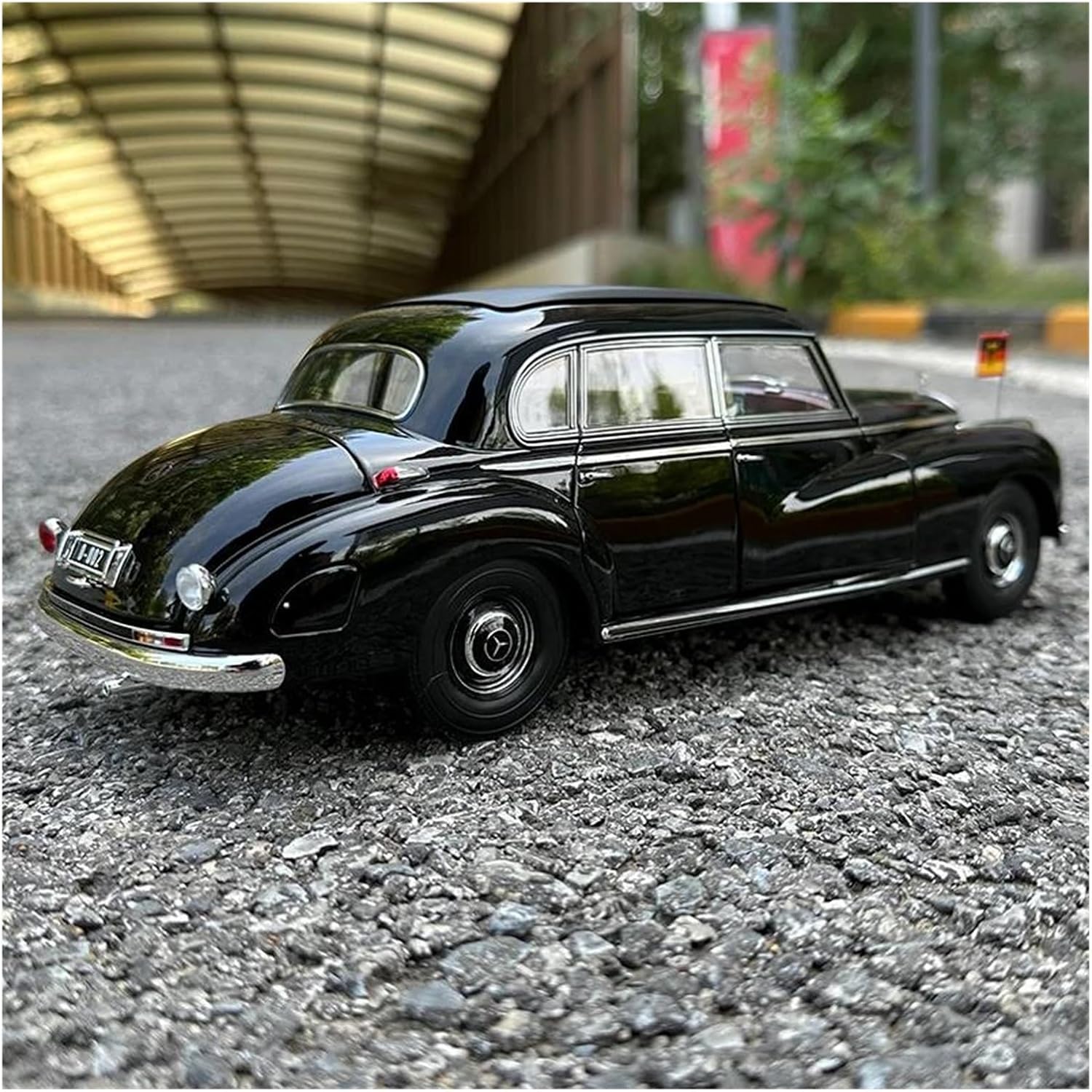 Car Model Replica 1:18 for Mercedes-Benz 300s W186 Premier Car Alloy Car Classic Nostalgic Souvenirs Gift Collection Vehicles Toys