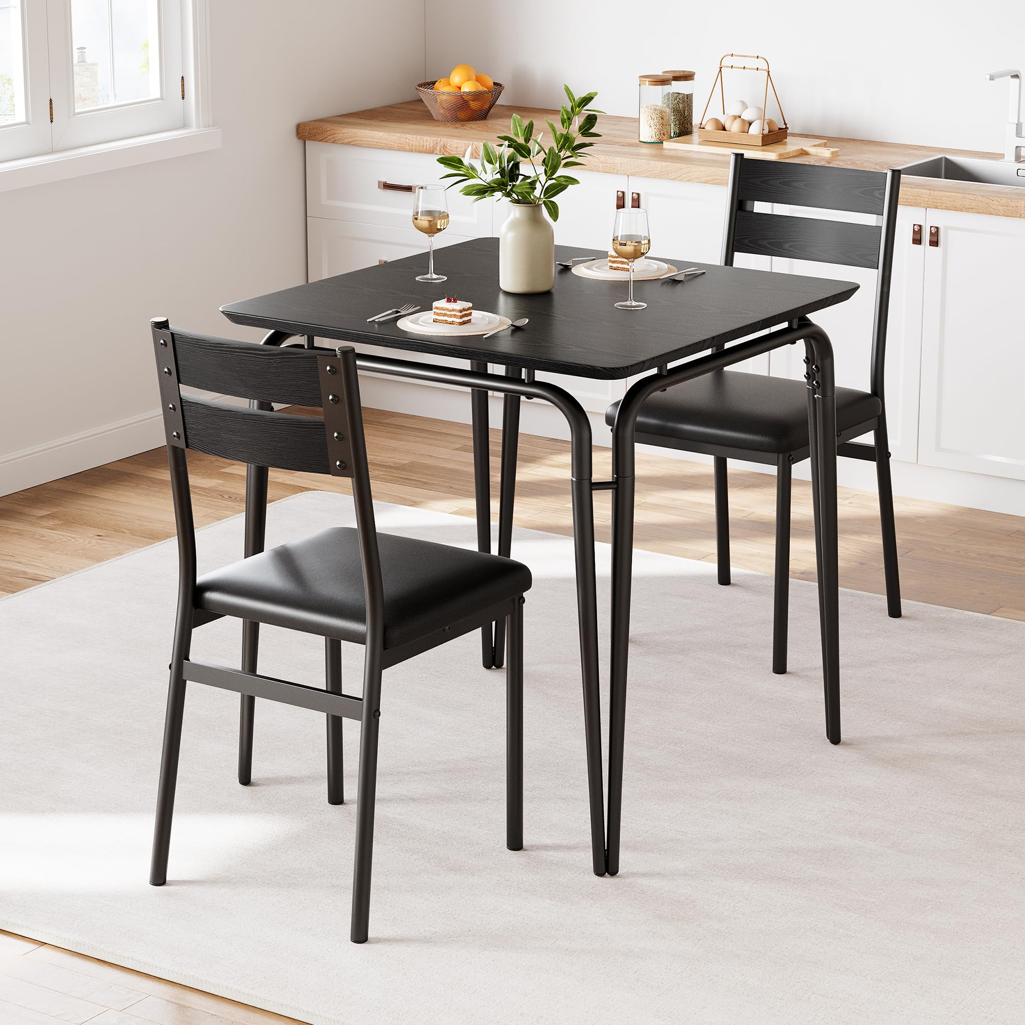 GarveeHome Ensemble de salle à manger compact pour 2 personnes - Table carrée et 2 chaises tapissées pour petites cuisines et appartements - Plateau MDF résistant - Noir