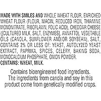 Vista 3 de Goldfish Galletas de queso cheddar, horneadas con grano entero, caja de 27.3 onzas