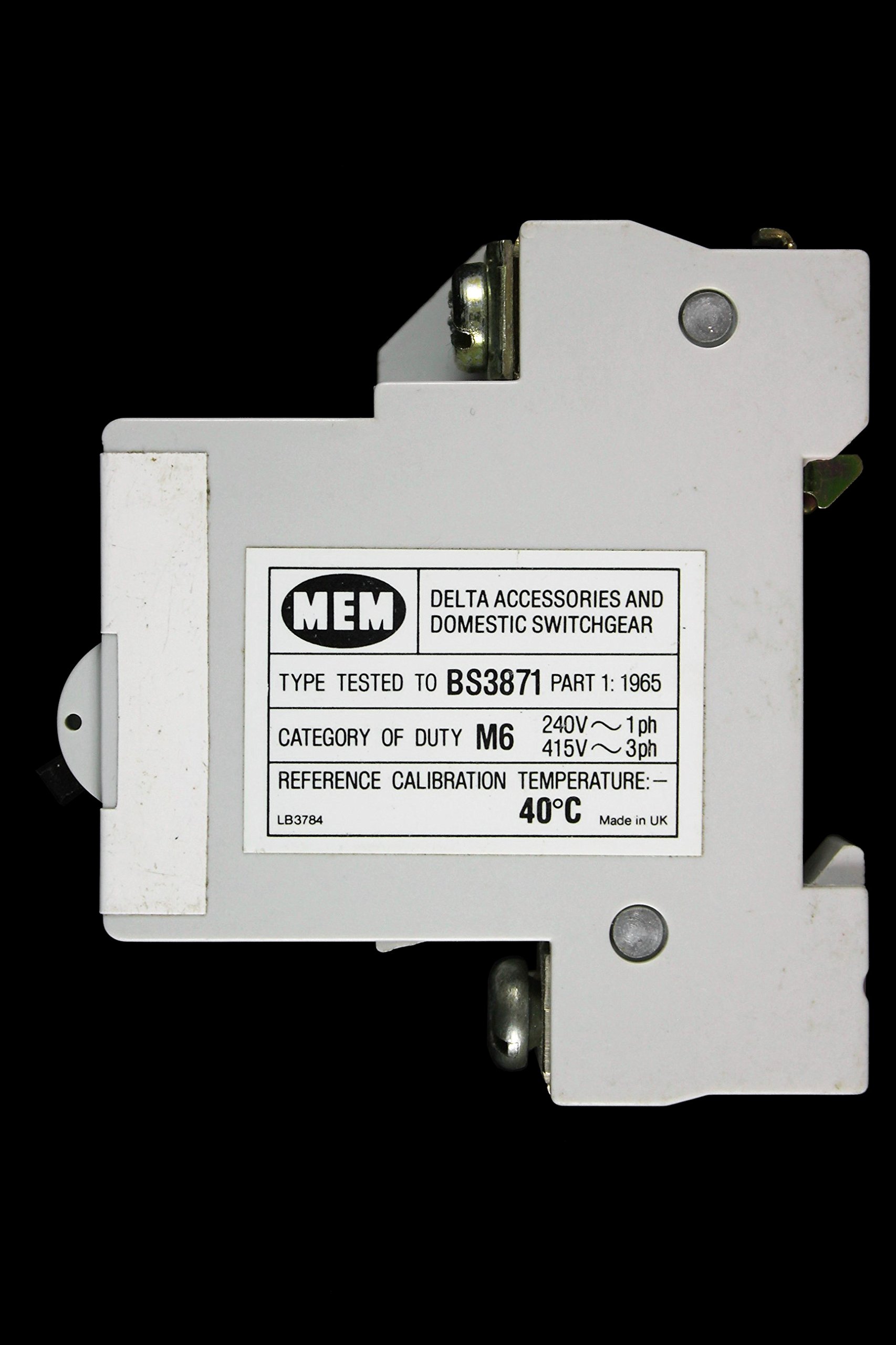 WYLEX B6 B10 B16 B20 B32 B40 PLUG IN MCBS WITH / WITHOUT BASES BS3871/60898 WYLEX B6 B10 B16 B20 B32 B40 PLUG IN MCBS WITH / WITHOUT BASES BS3871/60898