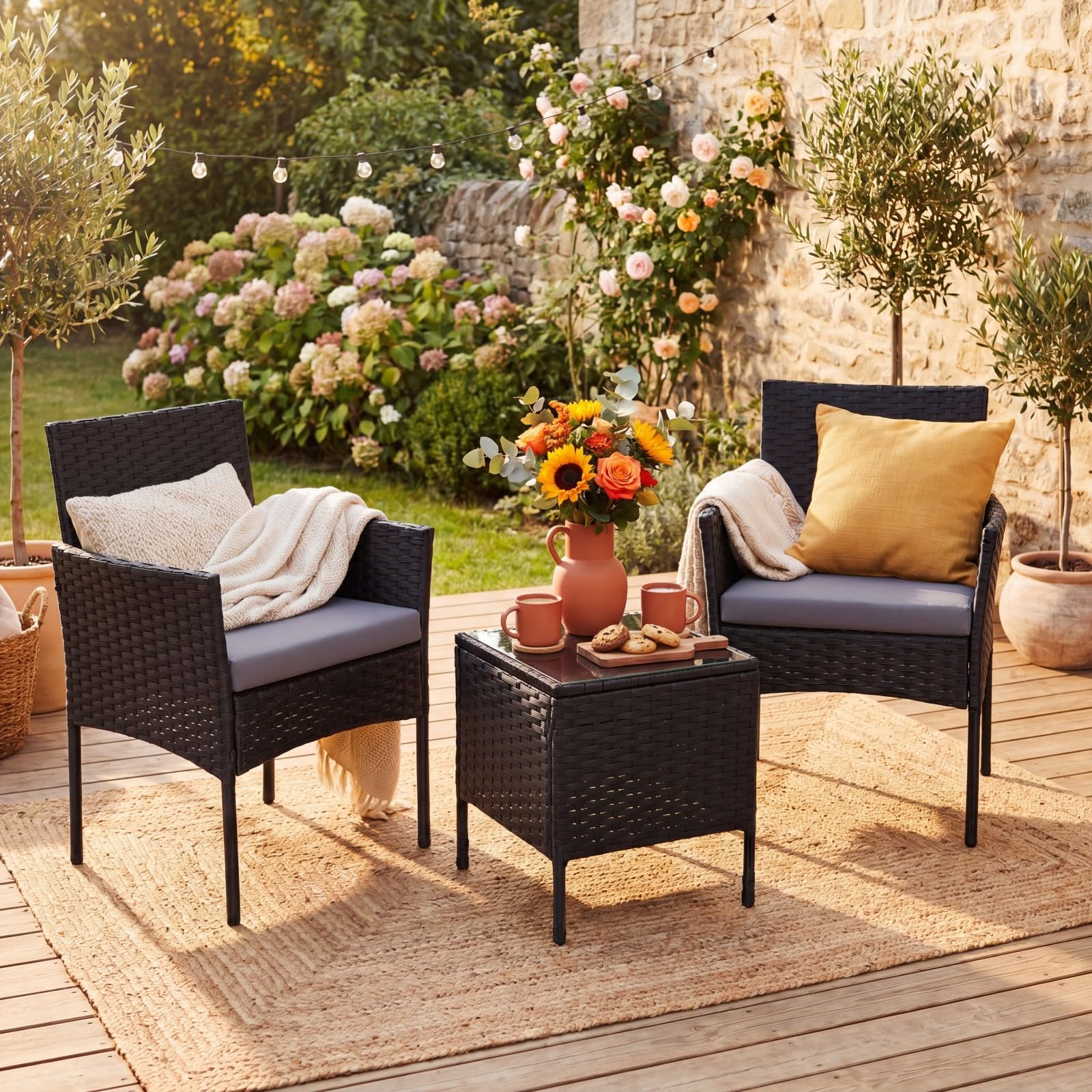 GIANTEX Juego de Muebles Jardín 3 Piezas, 2 Sillones con Cojines Extraíbles y Mesa Auxiliar de Vidrio, para 2 Personas, Muebles de Ratán Exterior para Patio, Balcón, Terraza (Gris)