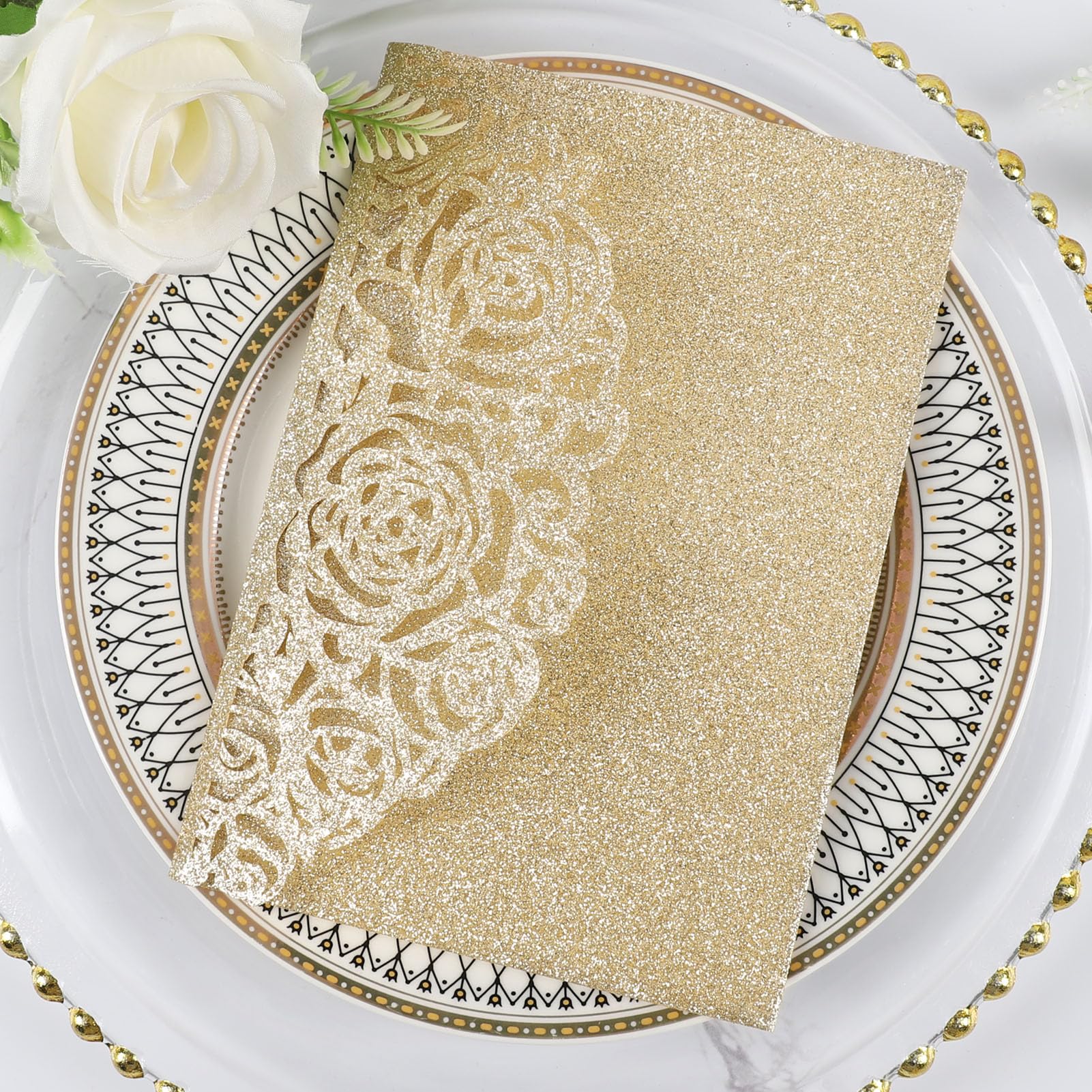 Quinceanera-Einladungs-Set für Verlobung, Geburtstag, Quinceanera, goldfarben, lasergeschnitten, mit Umschlägen und RSVP-Karten, dreifach gefaltet, goldfarben, glitzernd, 25 Stück