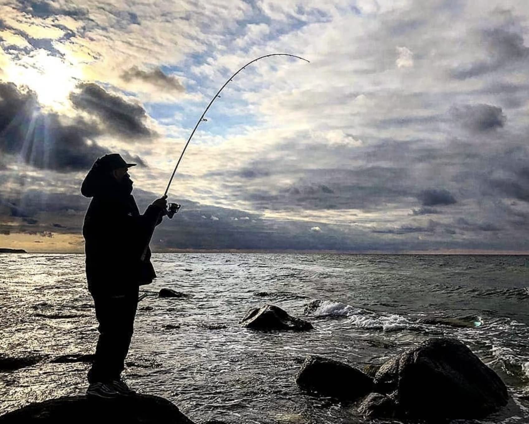 Angelbox Allround Wundertüte mit Angelzubehör & Köder Angelset als Geschenk für Angler