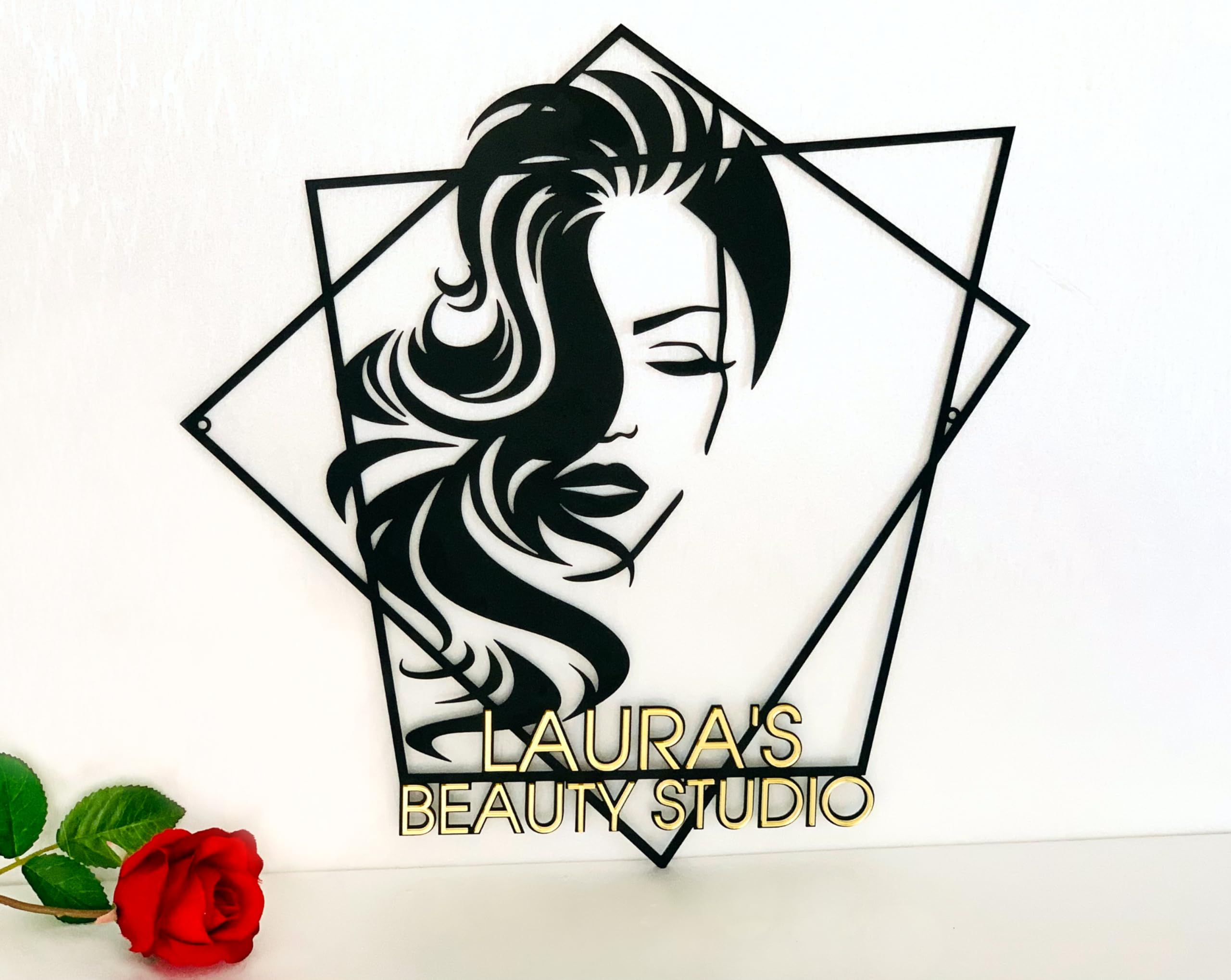 Letrero metálico con texto personalizado Placa cartel de metal Signo de profesional peluquería, Nombre del estilista, Cara de mujer, Salón de belleza, Tienda de peinados Salón de manicura (Design 2)