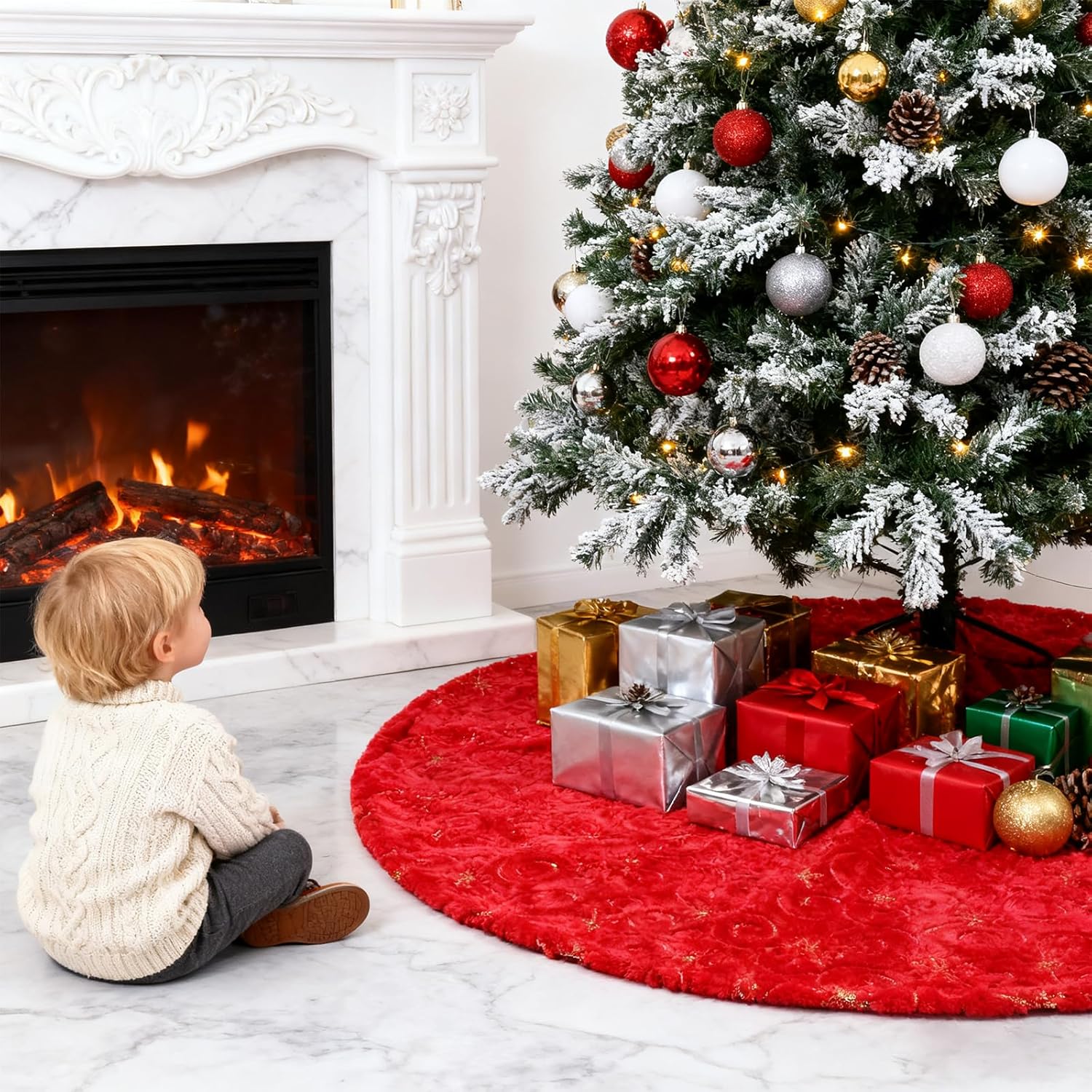 Joyyy 48 Inch Red Faux Fur Christmas Tree Skirt, Luxurious Fluffy Plush Snowflake Tree Collar for Modern Xmas Holiday Decor, Round Large Festive Tree Cover for Home and Party Decoration