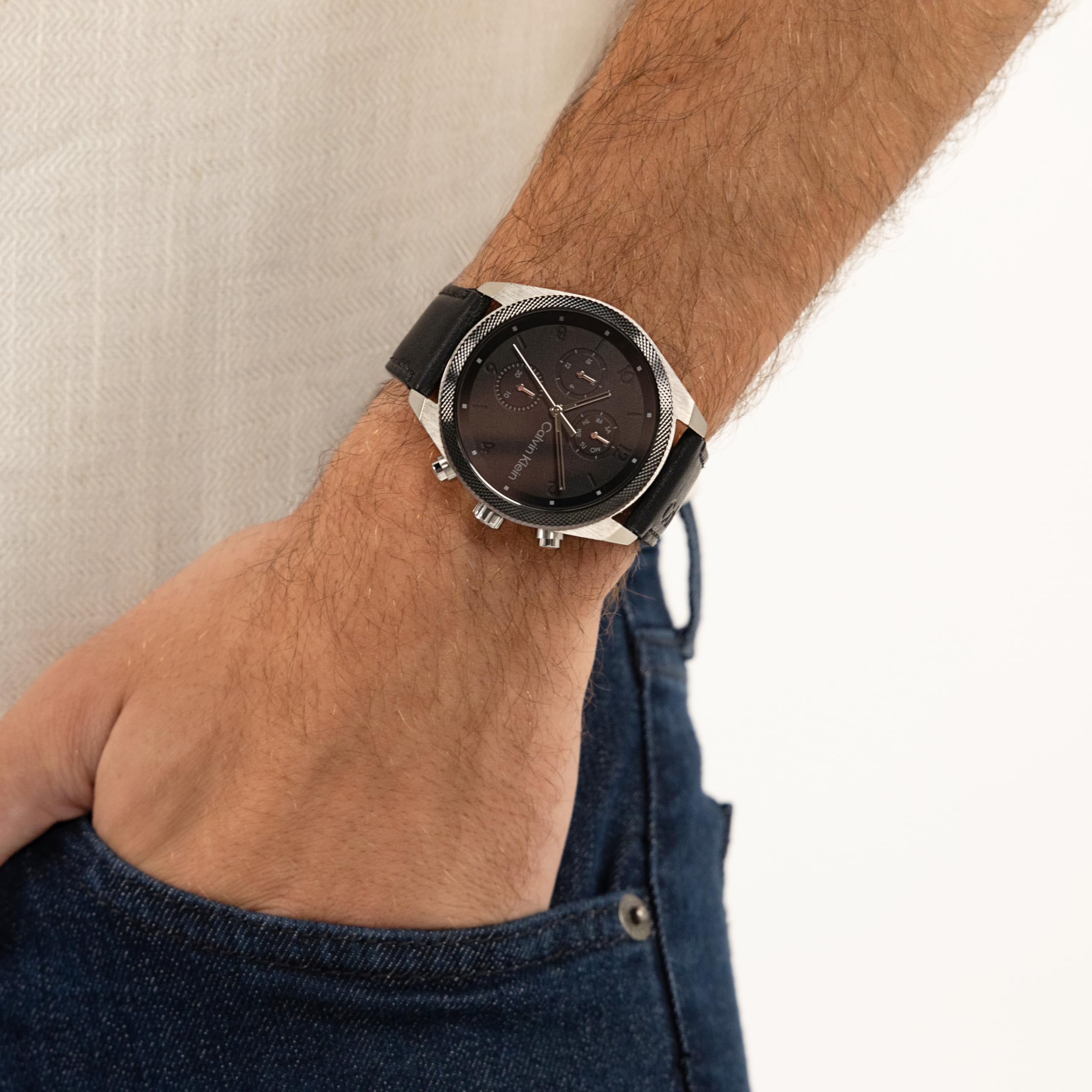 Calvin Klein Orologio analogico multifunzione al quarzo da uomo Collezione IMPACT con cinturino in acciaio inossidabile o in pelle
