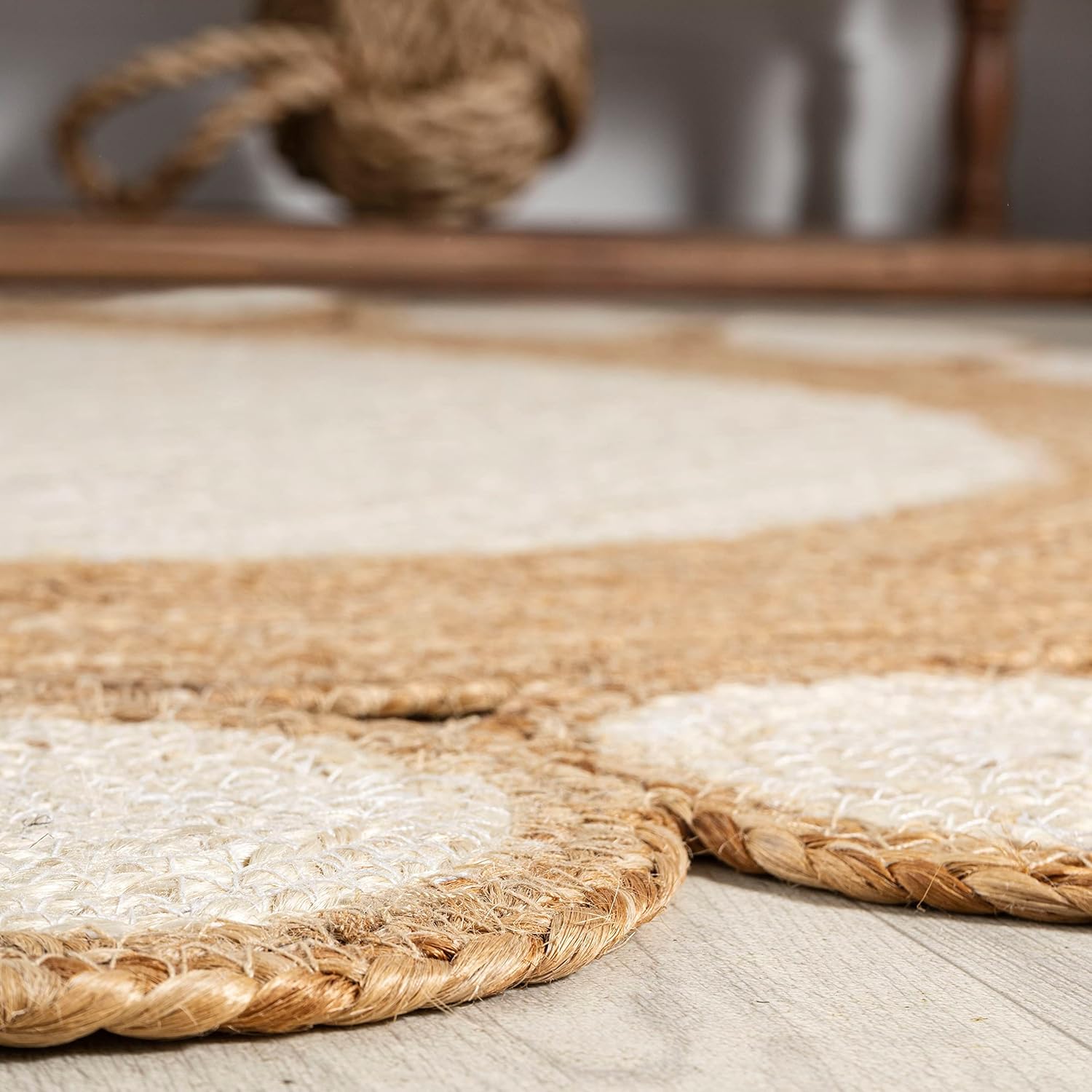 JONATHAN Y Skye Two-Tone Jute Circle Cream/Natural 6' Round Indoor Area Rug, Geometric, Cottage, Easy-Cleaning for Living Room, Bedroom, Kitchen, Pet Friendly, Non-Shedding (RNF113A-6R)
