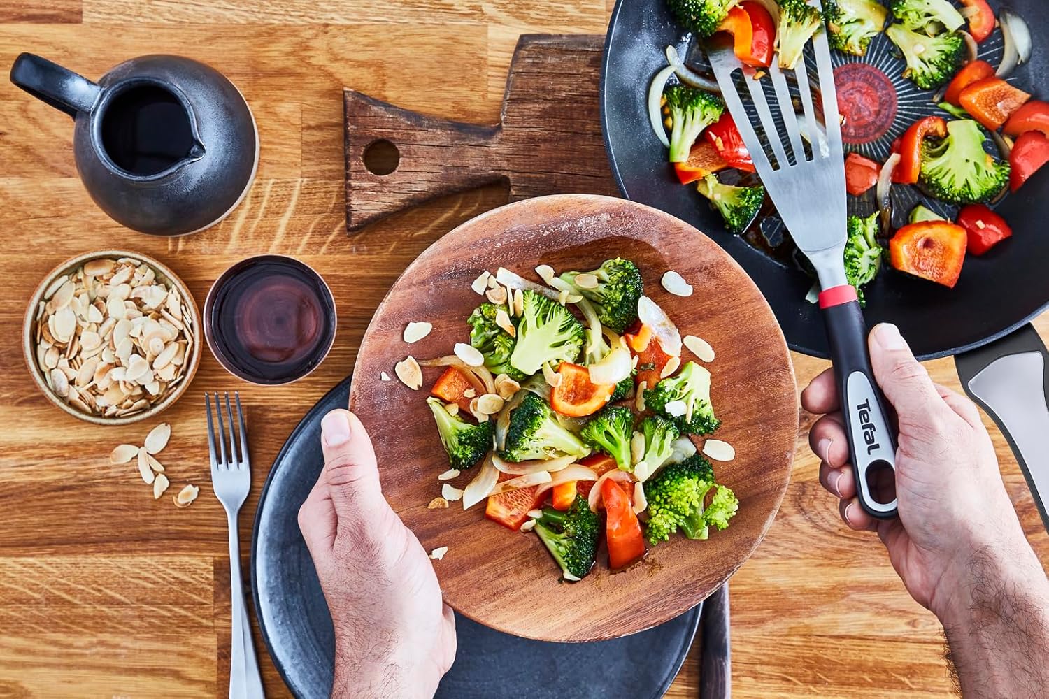 Tefal Unlimited On, Premium Cookware, 28 cm Wok Pan, UK's Longest Lasting Non-stick, Frying Pan, Heat Indicator, Induction Hob Compatible, Dishwasher Safe, Aluminium, Black, G25919AZ