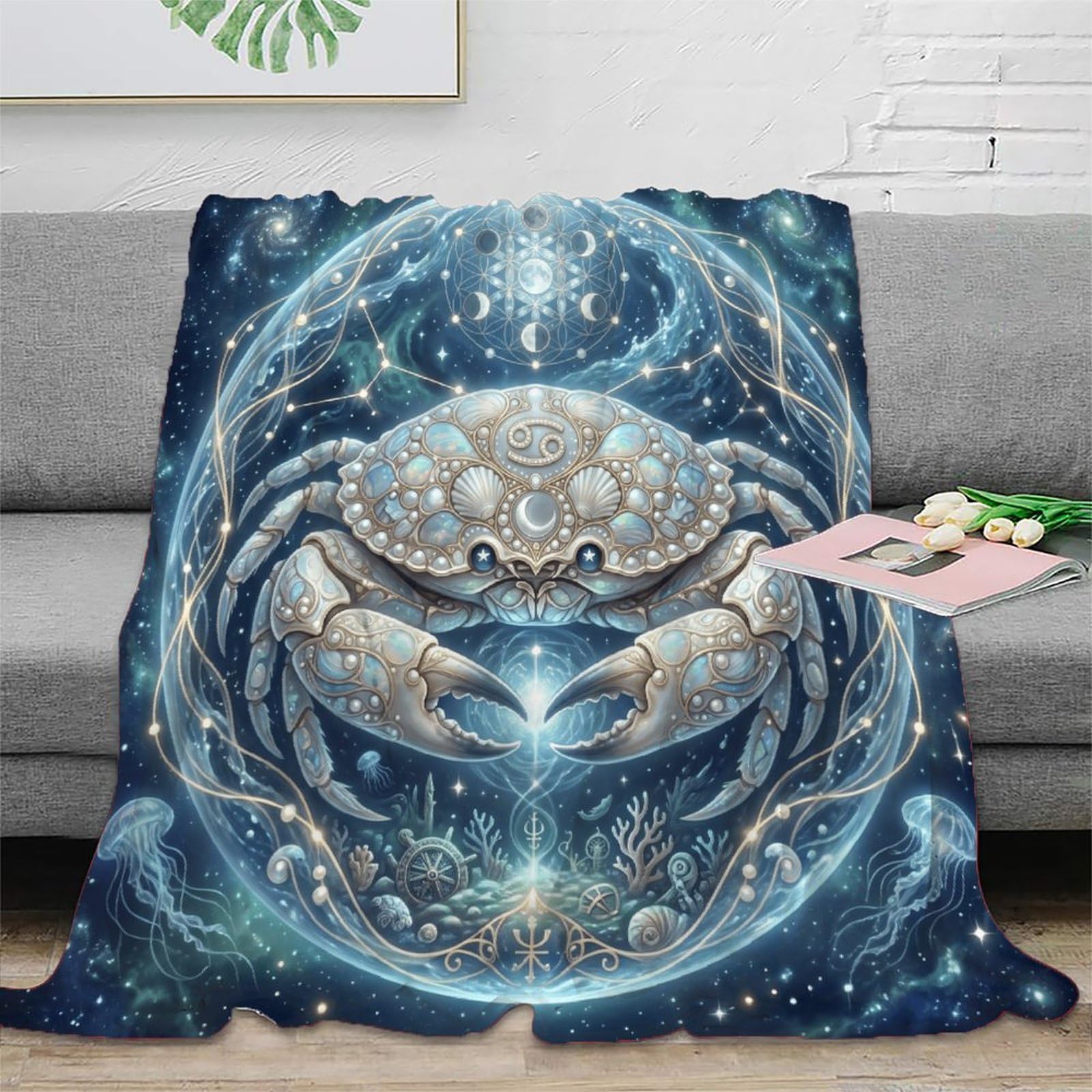 W7C8U2X3 Zodiac Cancer Dreamy Crab Flannel Throw Blanket, Bed Bedroom Sofa