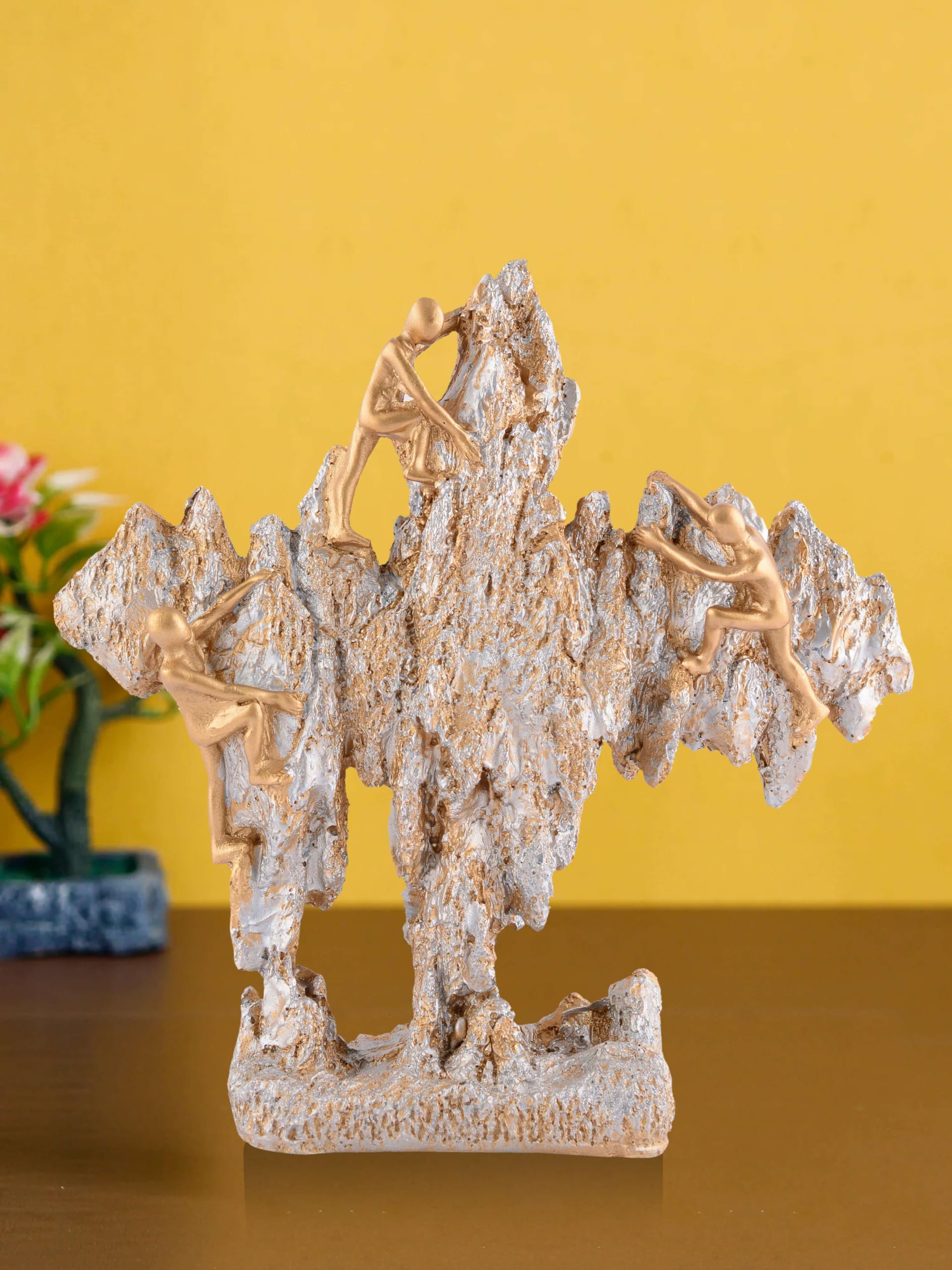 Men Climb on Wall Showpiece for Home Decor Showpiece, Atlas Sculpture for Office Table Décor Multicolour - 9
