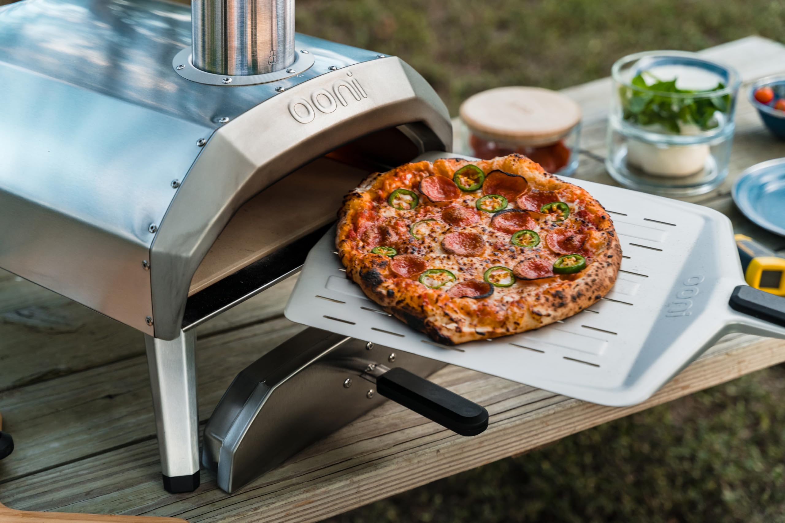 Ooni Karu 12 - Horno para Pizza Multifuel de Gas, Leña y Carbón | Cocina en 60 Segundos, Horno de Pizza Portátil y Pizza Oven