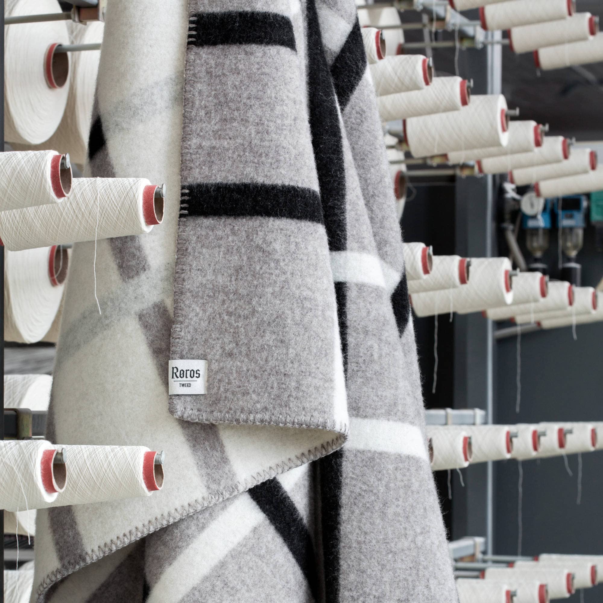 Amazon.com: Roros Tweed Designer 100% Norwegian Wool Throw Blanket