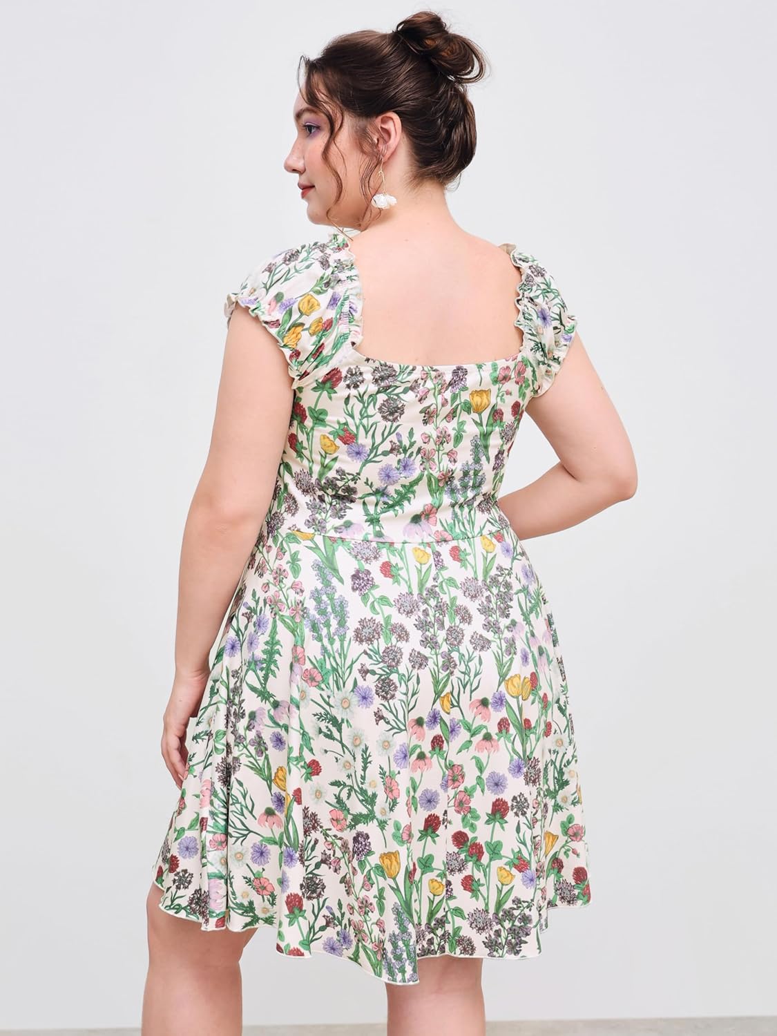 CIDER Plus Size Dresses for Curvy Women Square Neck Tie Front Floral Ruffle Trim Summer Mini Dresses - Image 5