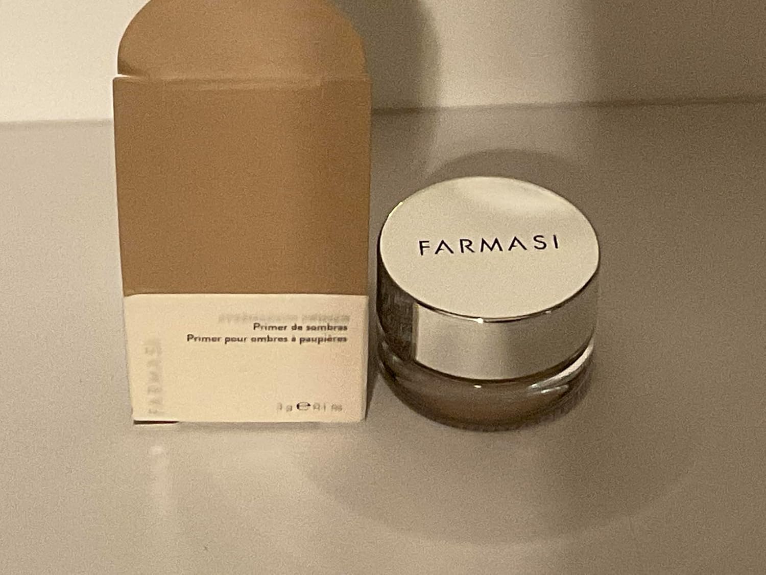 Farmasi Make-up oogschaduw primer, primer voor oogschaduw, corrigeert de ongelijkheid van de kleur op de oogleden, fixeert en verhoogt de houdbaarheid van de oogschaduw 3 g