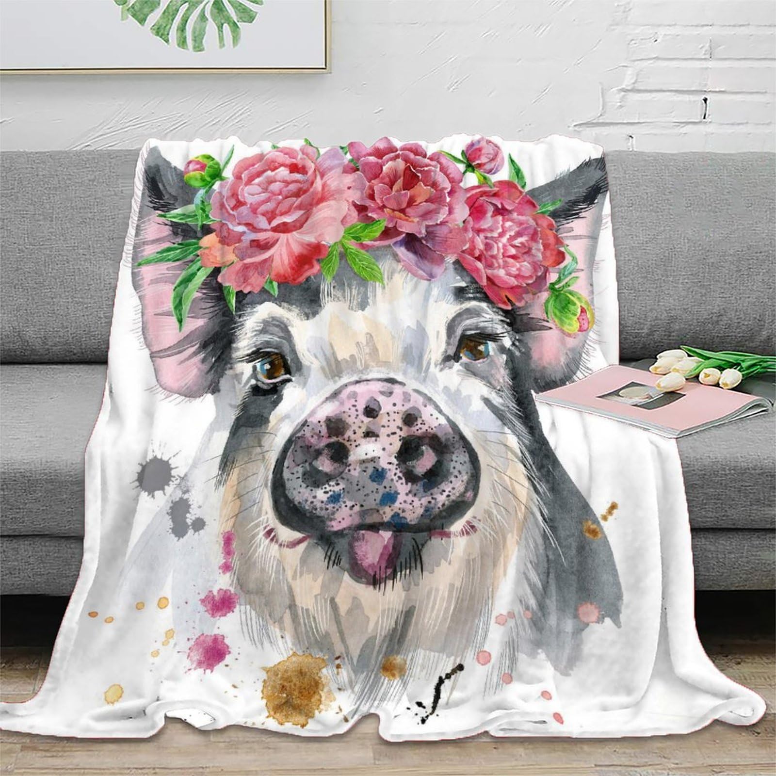 Couverture cochon fleurs aquarelle pour cocooning sur canapé et lit