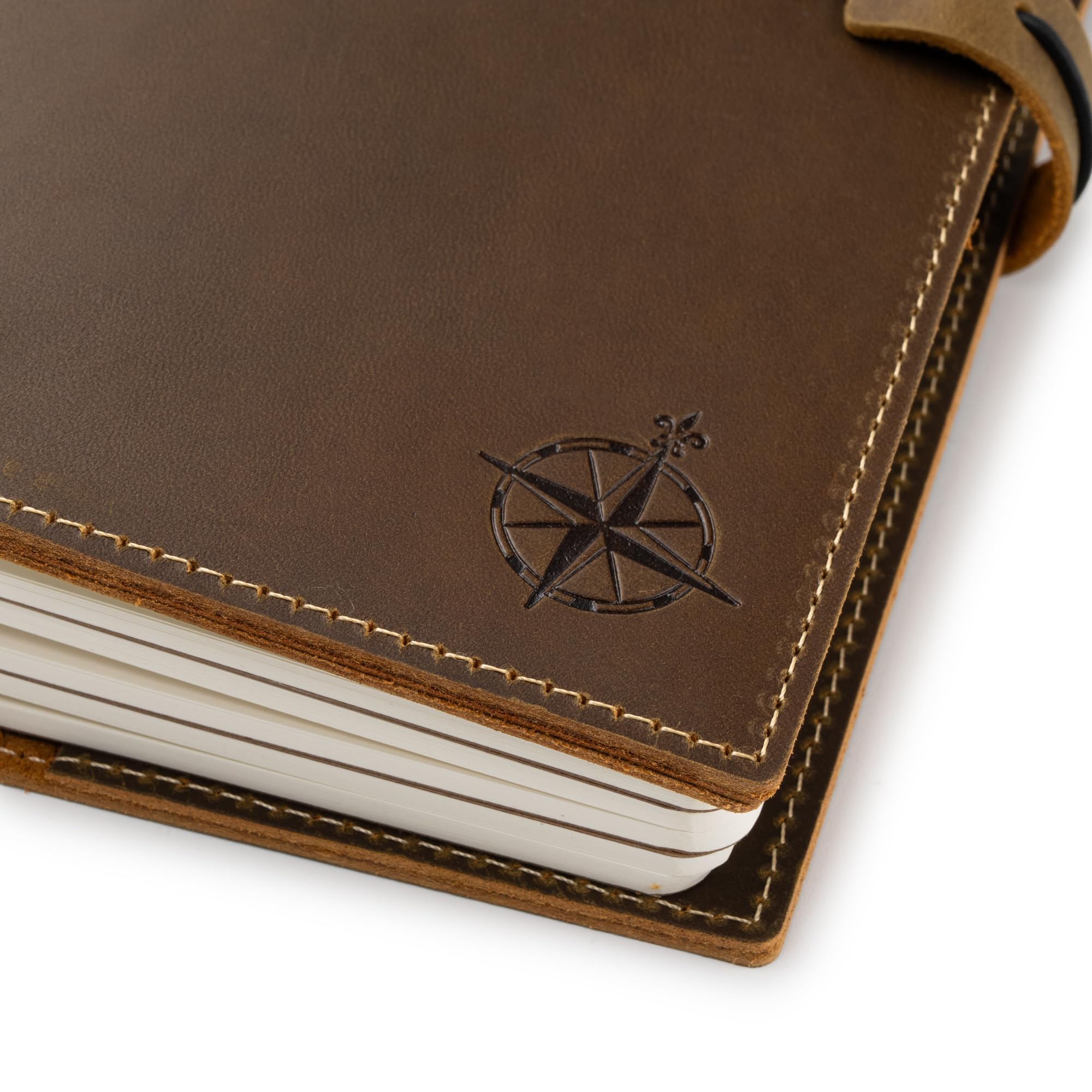 WANDERINGS Cuaderno de Viaje Tamaño A5 con Bolsillos - 6" x8,5/15 cm x 22 cm - Diario de Viaje Recargable - Hecho a mano, Cuaderno de Cuero Premium, Incluye Recargas de Papel en Blanco de 120 GSM