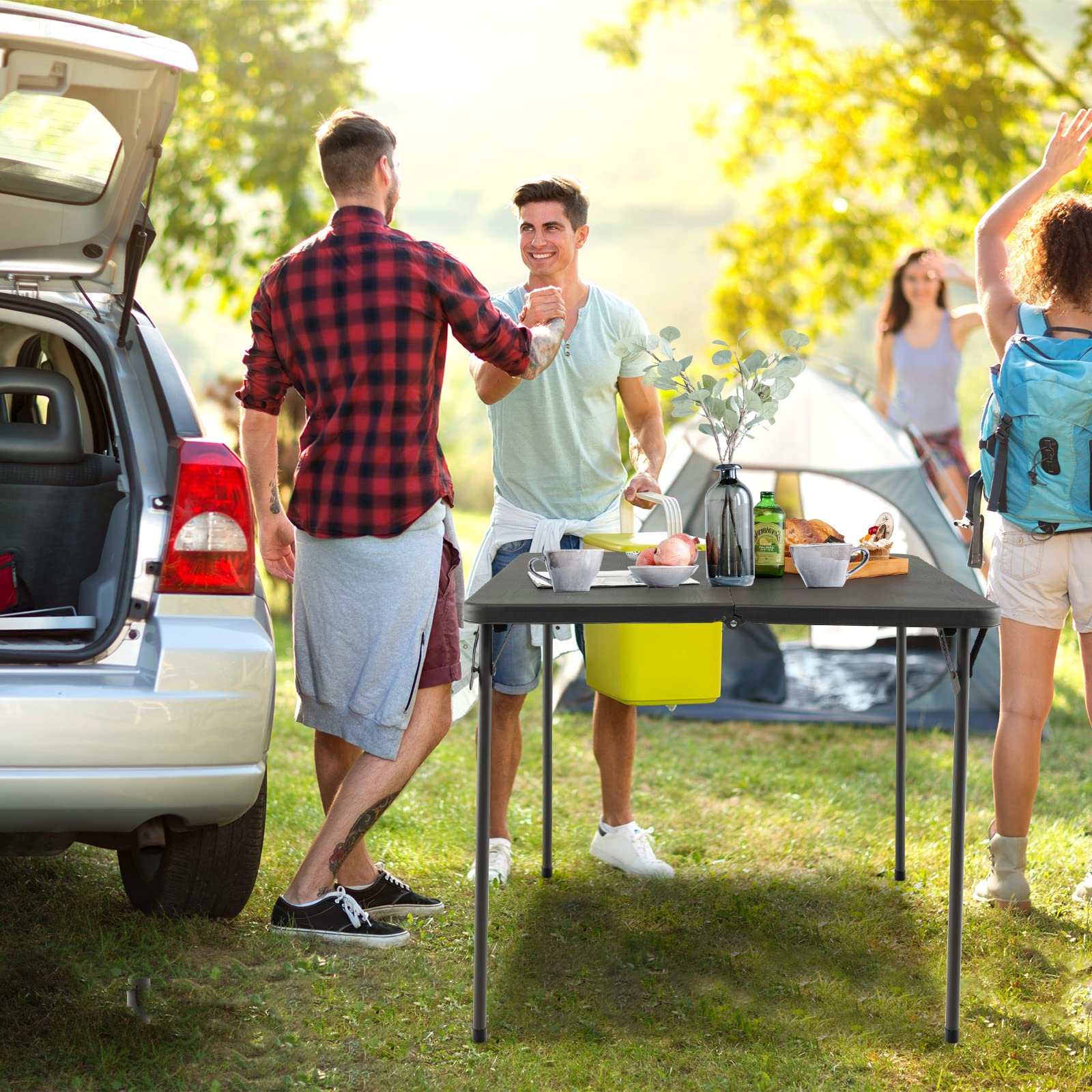 KOMFOTTEU Tavolo Pieghevole da Campeggio, Tavolino Picnic Portatile e Salvaspazio con Cinghie per il Trasporto, in HDPE con e Acciaio, per Barbecue, Giardino, Esterno, Carico di 100 kg (Grigio)