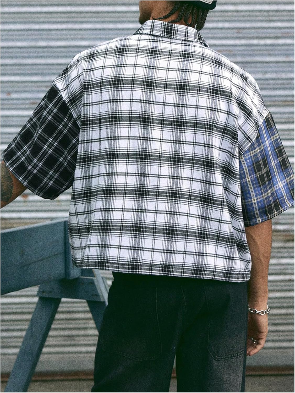 Verdusa Men's Plaid Checkered Cropped Shirt Drop Shoulder Short Sleeve Boxy Vacation Crop Tops Streetwear - Image 3