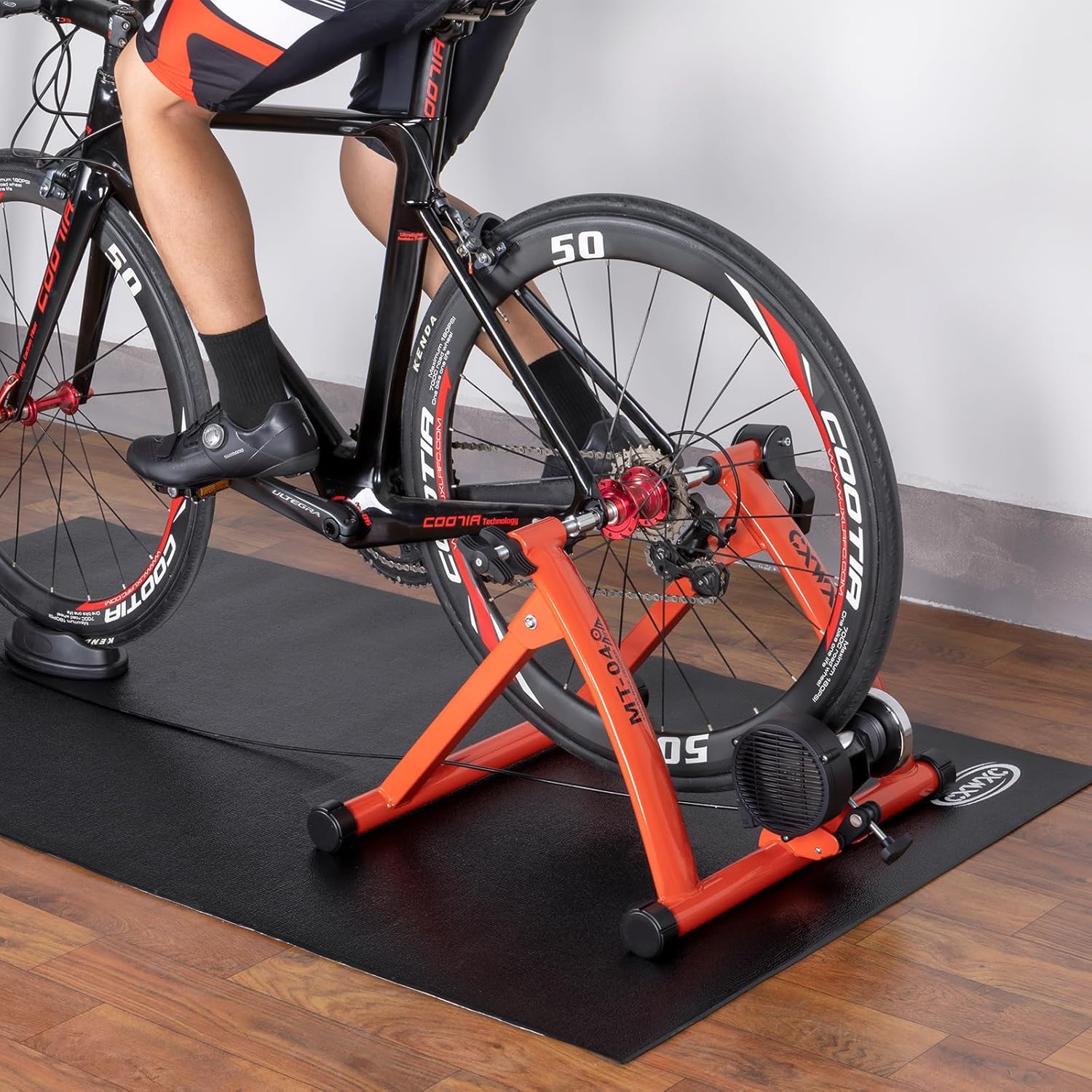Trenażer rowerowy, magnetyczny stojak rowerowy do jazdy w pomieszczeniach, koła 26-29 stóp i 700C, szpikulec do szybkiego zwalniania i blok przedniego koła w zestawie