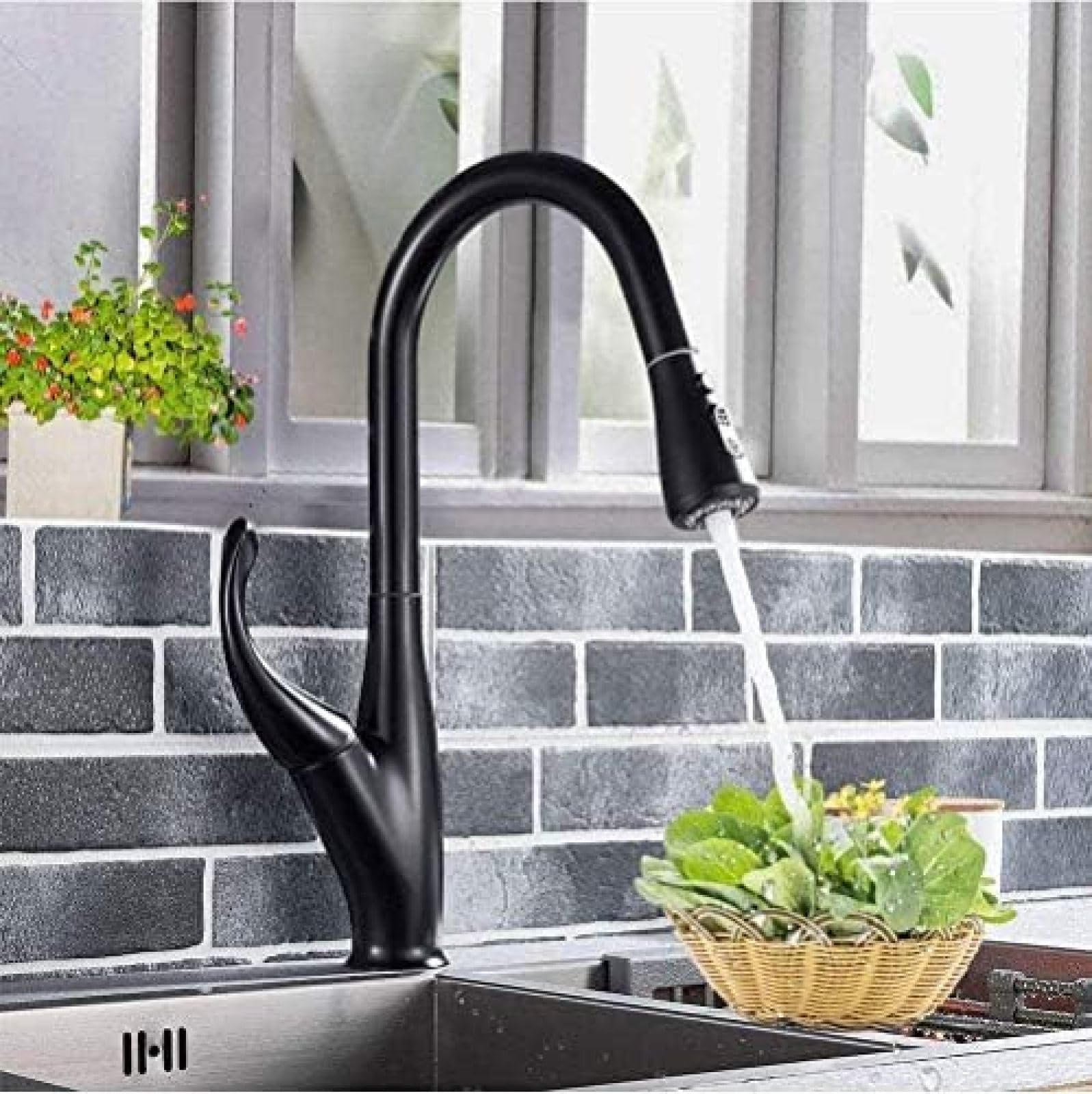 Robinet de cuisine noir à tirette avec mitigeur eau chaude et froide