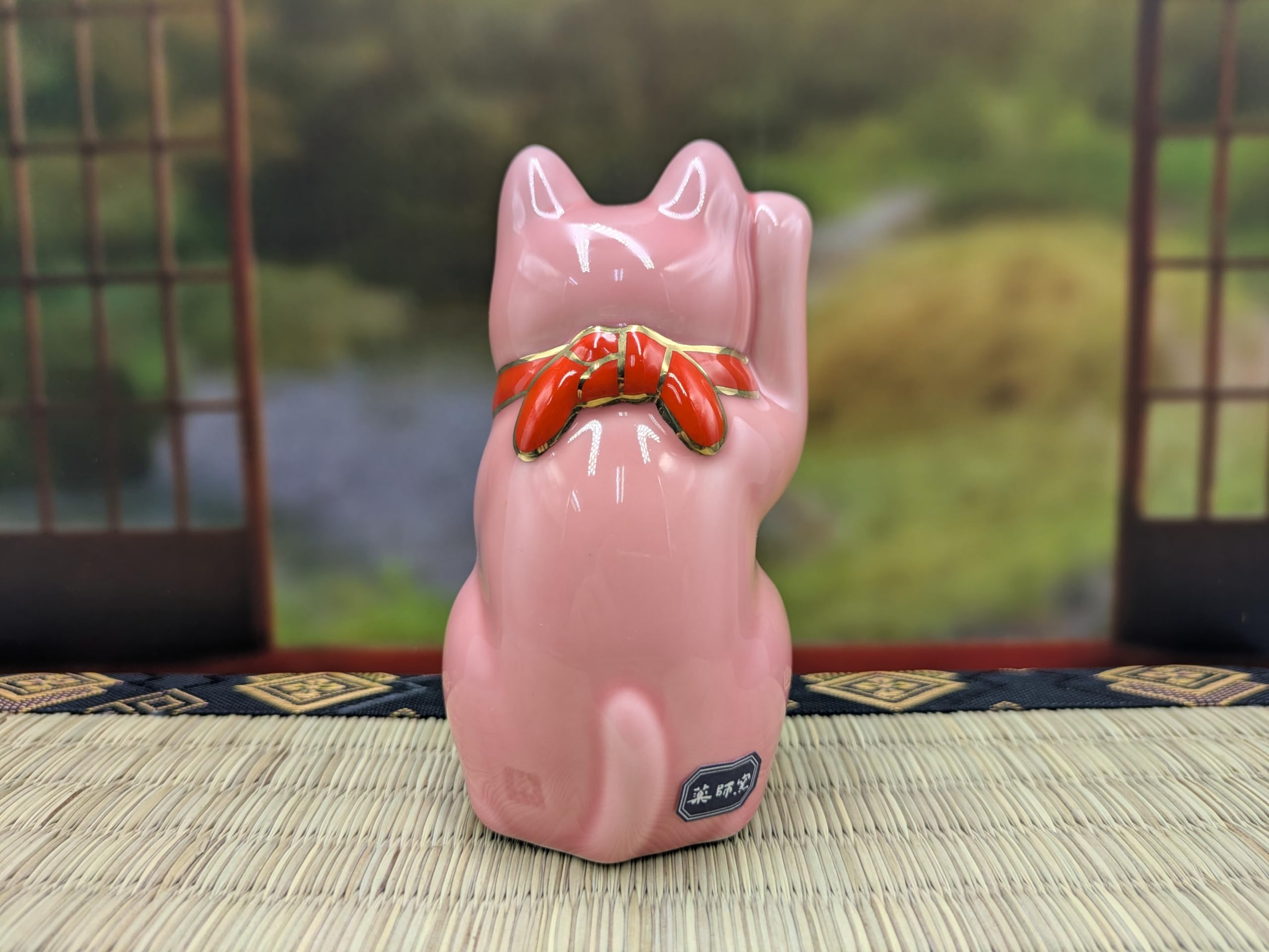 Amazon.co.jp: 薬師窯 桜づくし招き猫(桃 小) 10㎝ 右手挙げは金運招き